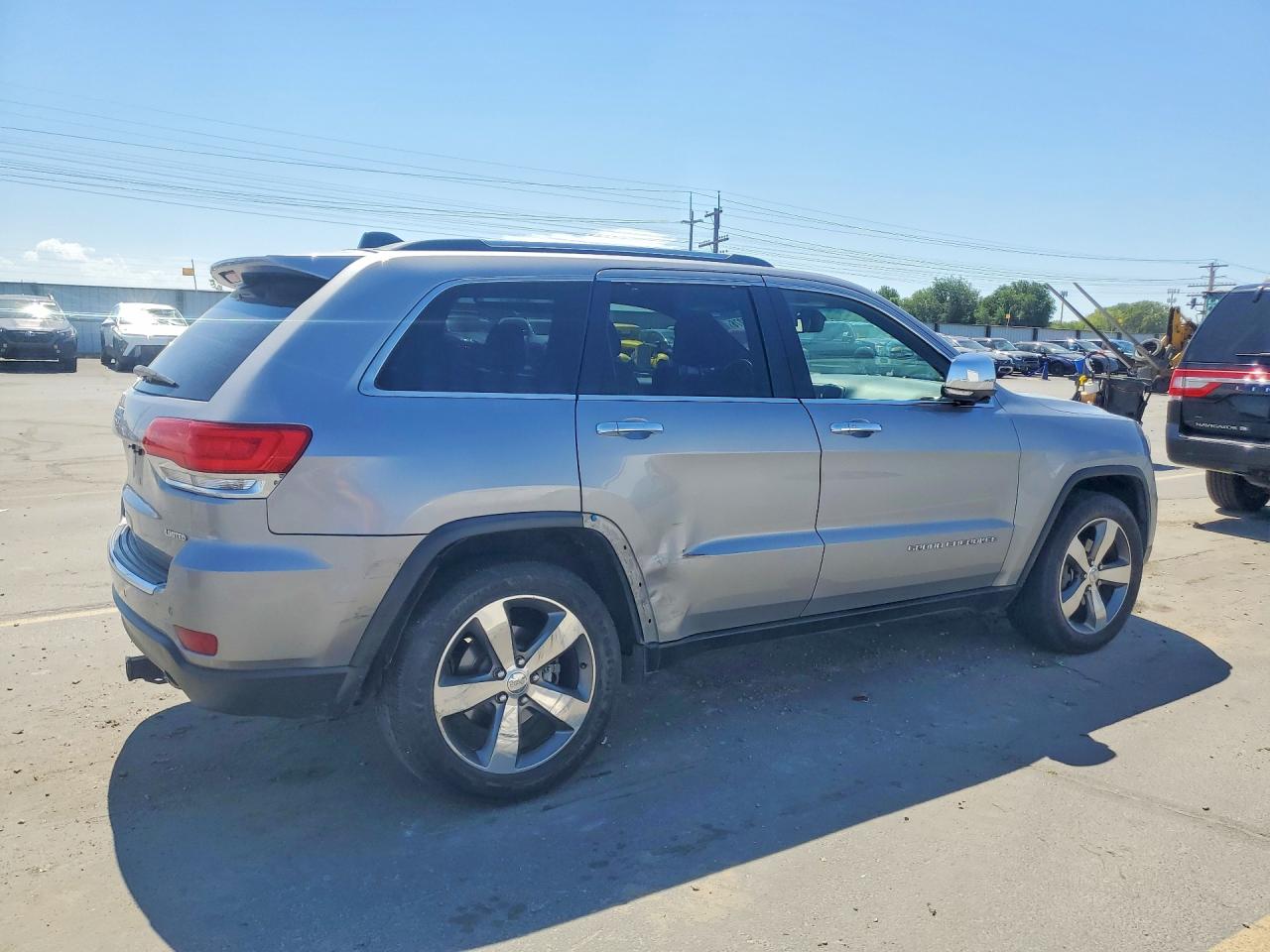 2015 Jeep Grand Cherokee Limited Silver vin: 1C4RJEBG2FC872439