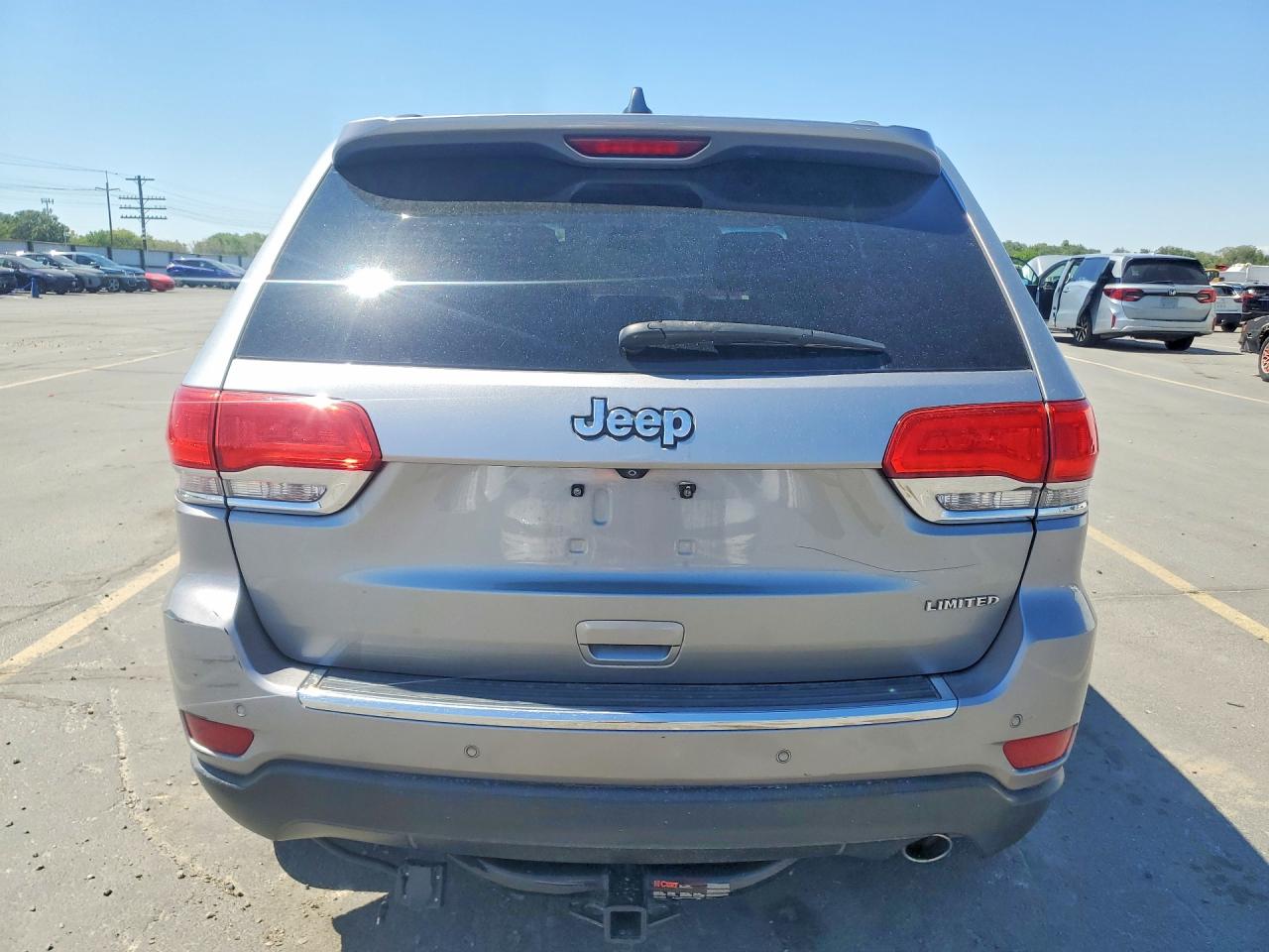 2015 Jeep Grand Cherokee Limited Silver vin: 1C4RJEBG2FC872439