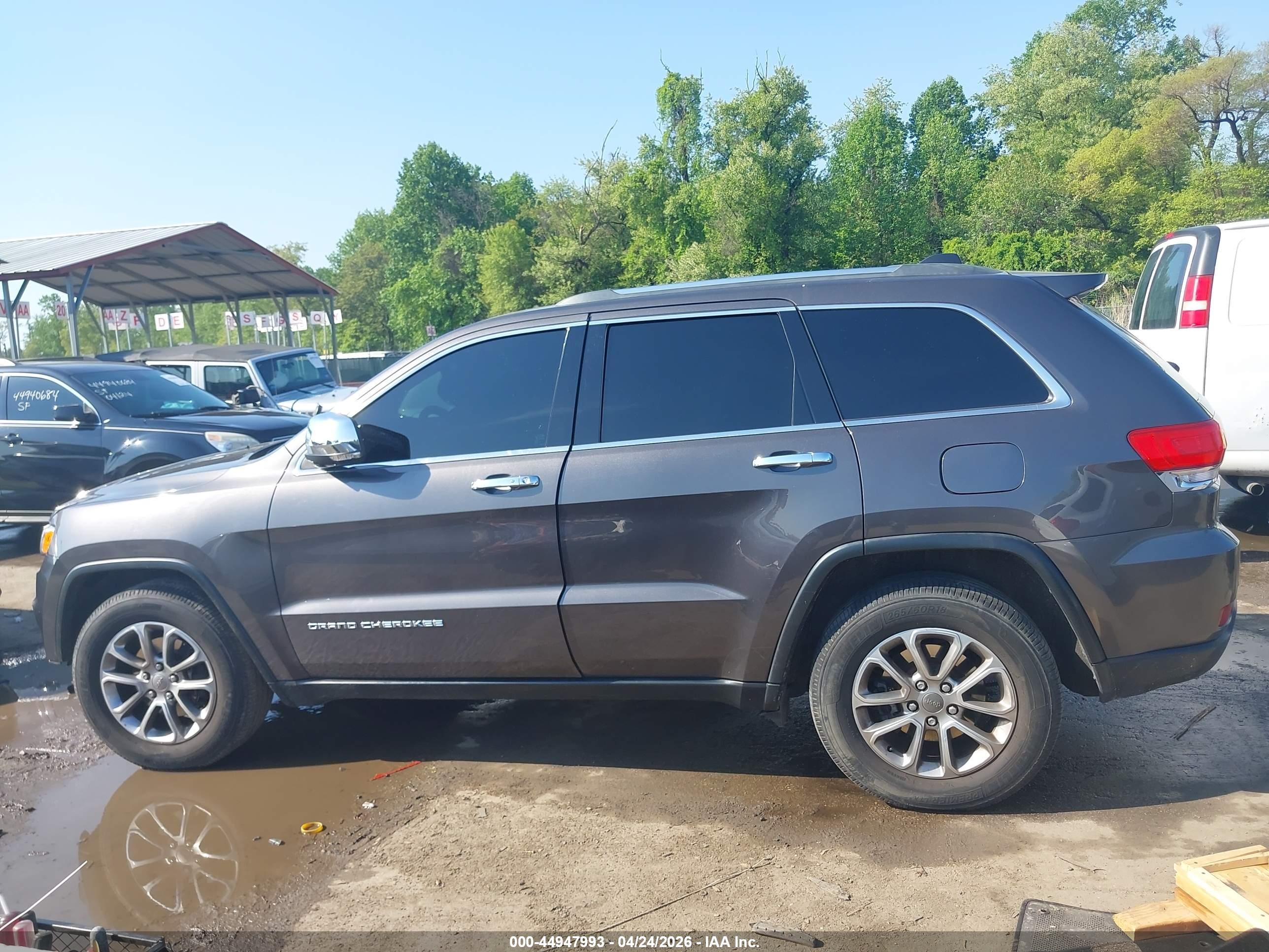 2015 Jeep Grand Cherokee Limited Серый vin: 1C4RJEBG3FC118899