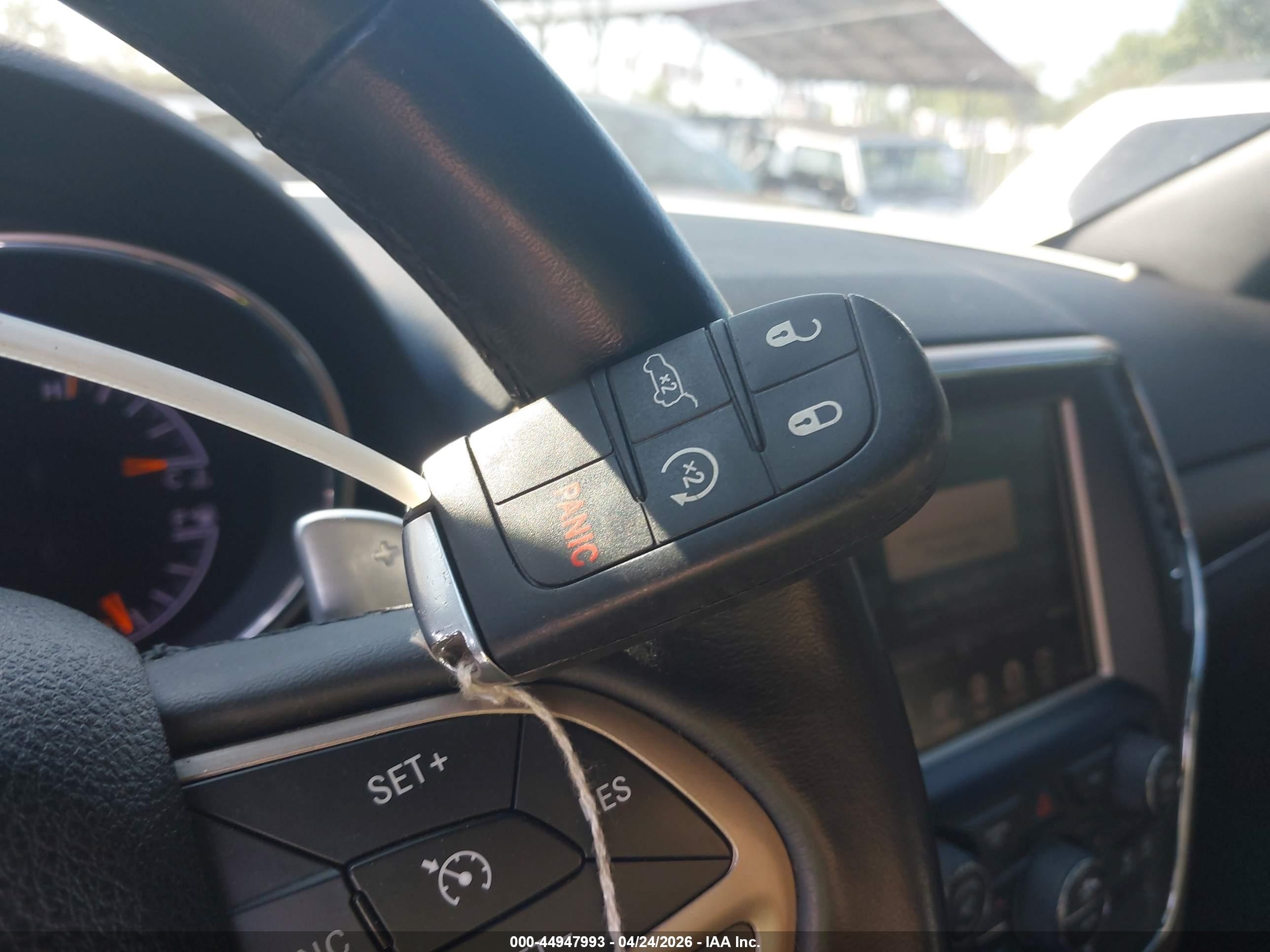 2015 Jeep Grand Cherokee Limited Серый vin: 1C4RJEBG3FC118899
