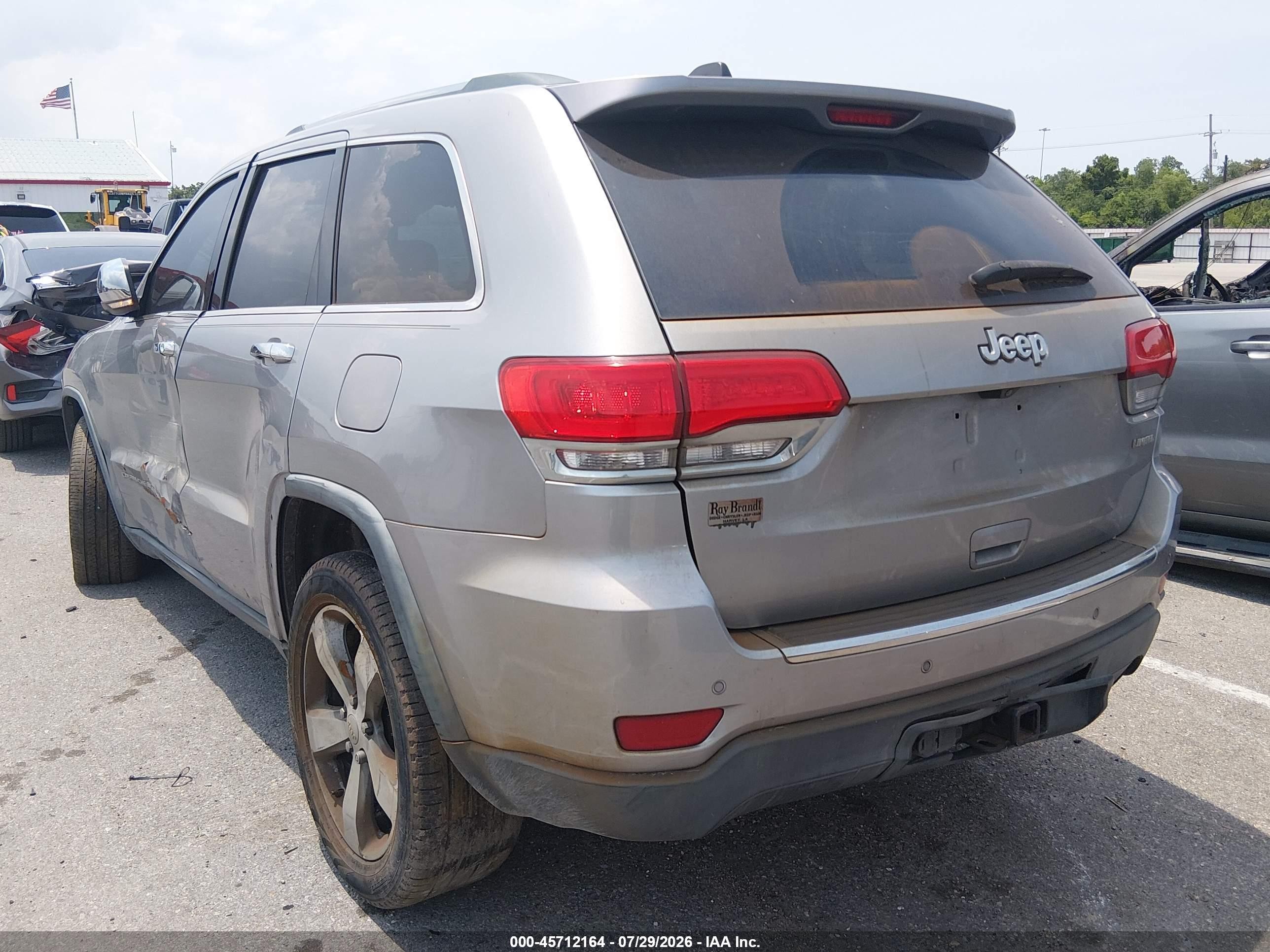 2015 Jeep Grand Cherokee Limited Silver vin: 1C4RJEBG3FC192985