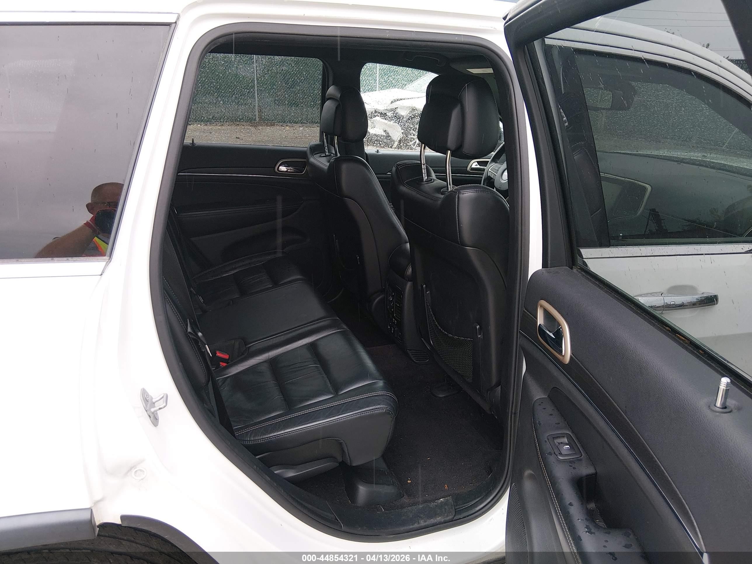 2015 Jeep Grand Cherokee Limited White vin: 1C4RJEBG3FC239092