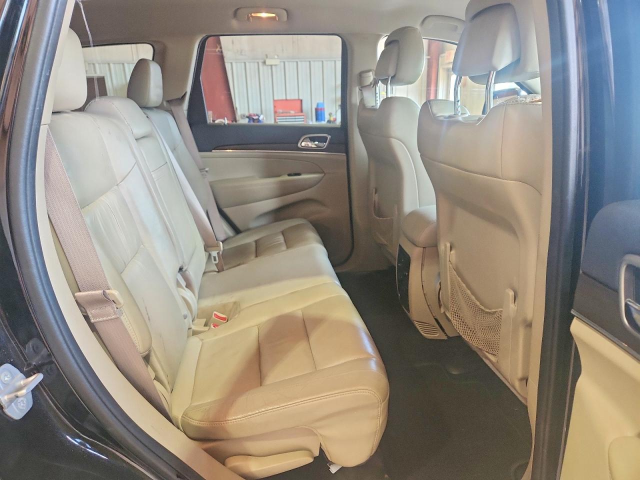 2015 Jeep Cheerokee Black vin: 1C4RJEBG3FC693861