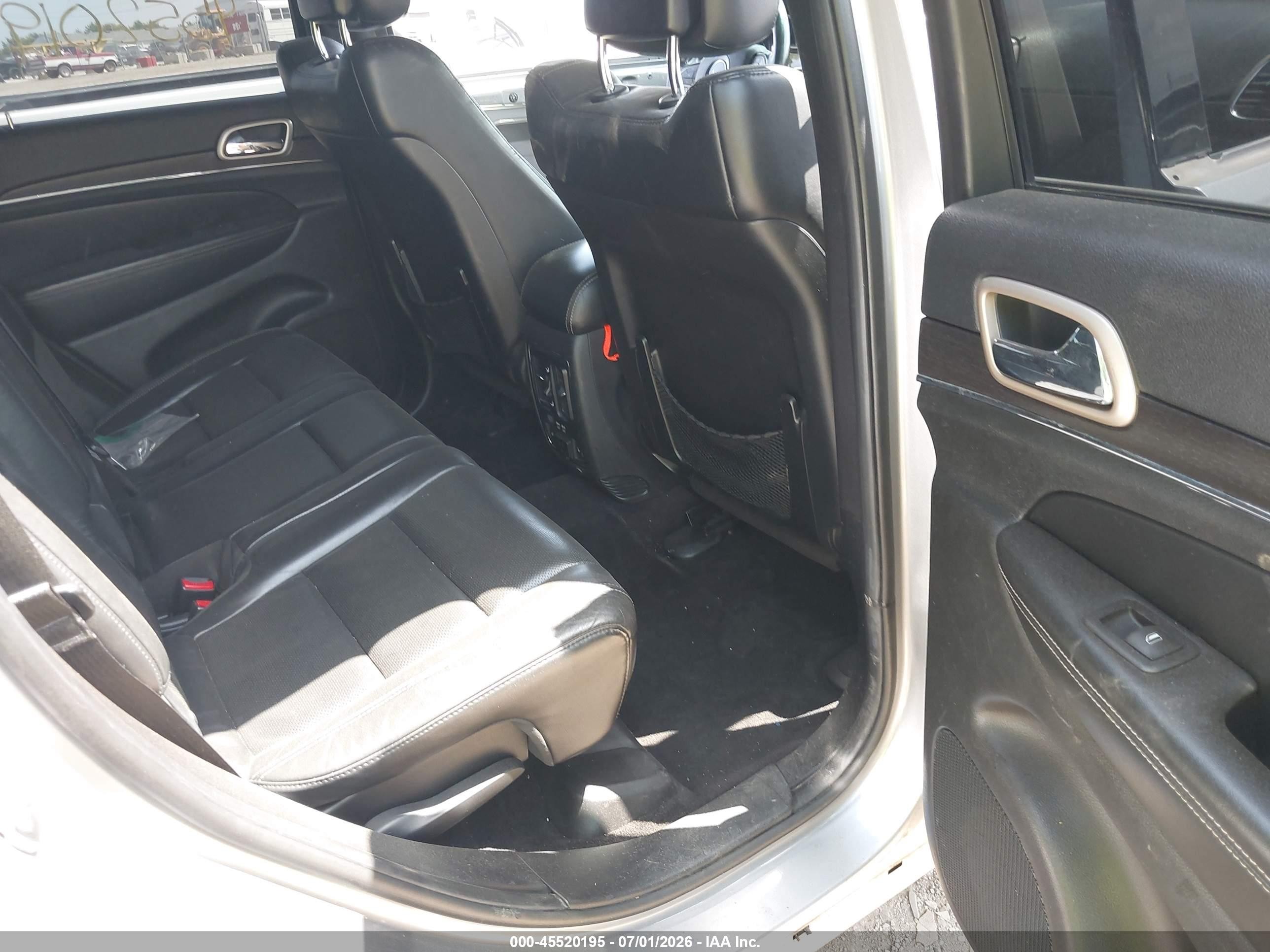 2014 Jeep Grand Cherokee Limited Silver vin: 1C4RJEBG4EC453880
