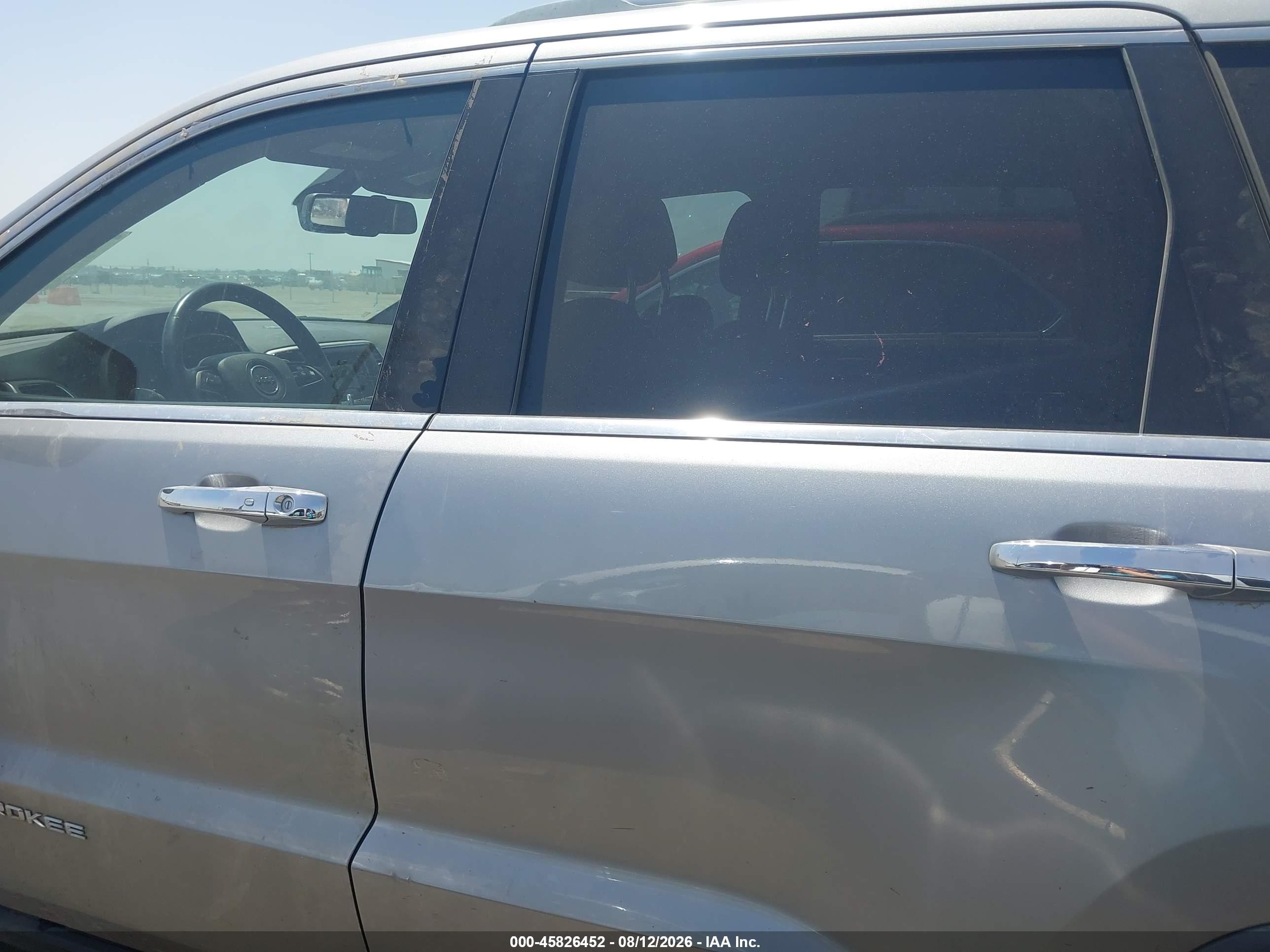 2015 Jeep Grand Cherokee Limited Silver vin: 1C4RJEBG4FC668094