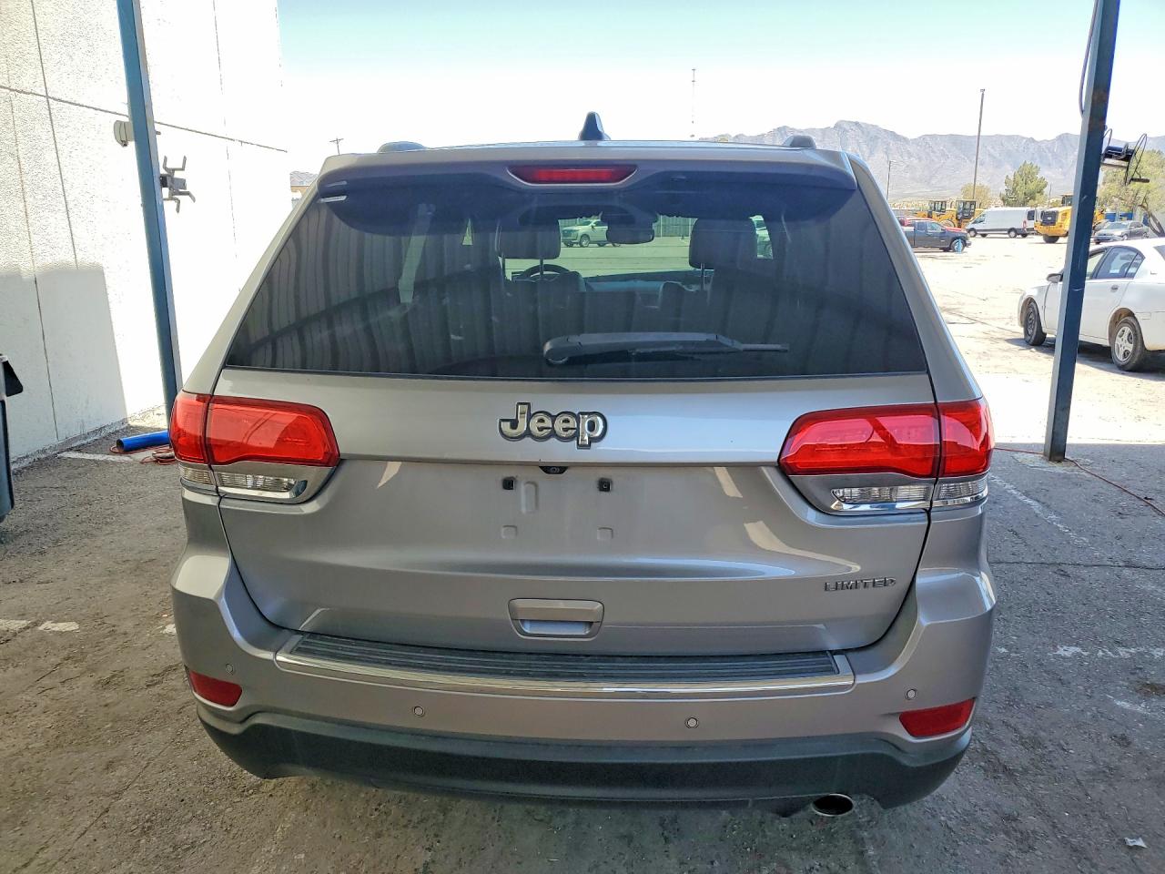 2018 Jeep Grand Cherokee Limited Gray vin: 1C4RJEBG4JC130603