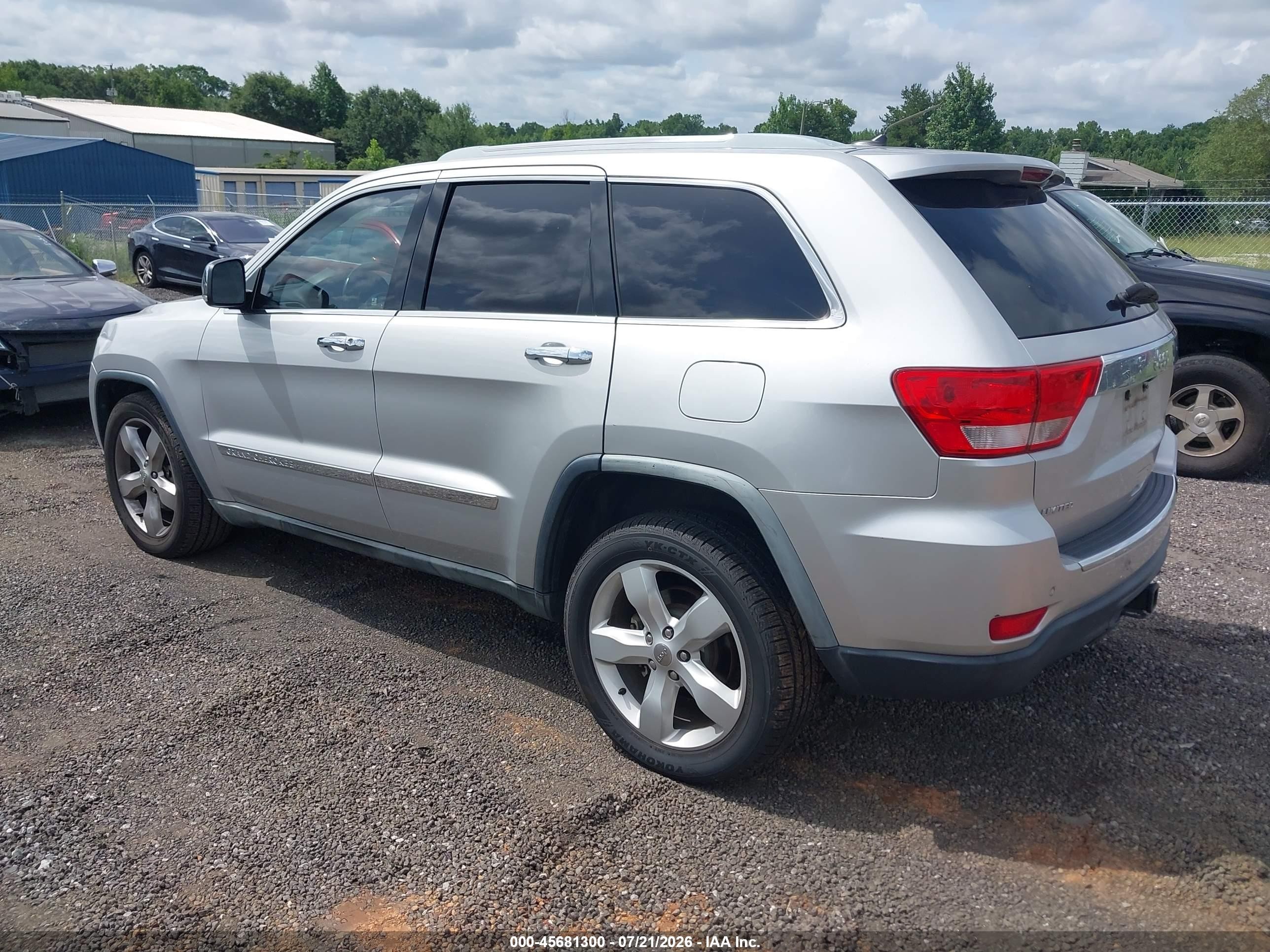 2012 Jeep Grand Cherokee Limited Silver vin: 1C4RJEBG5CC107009