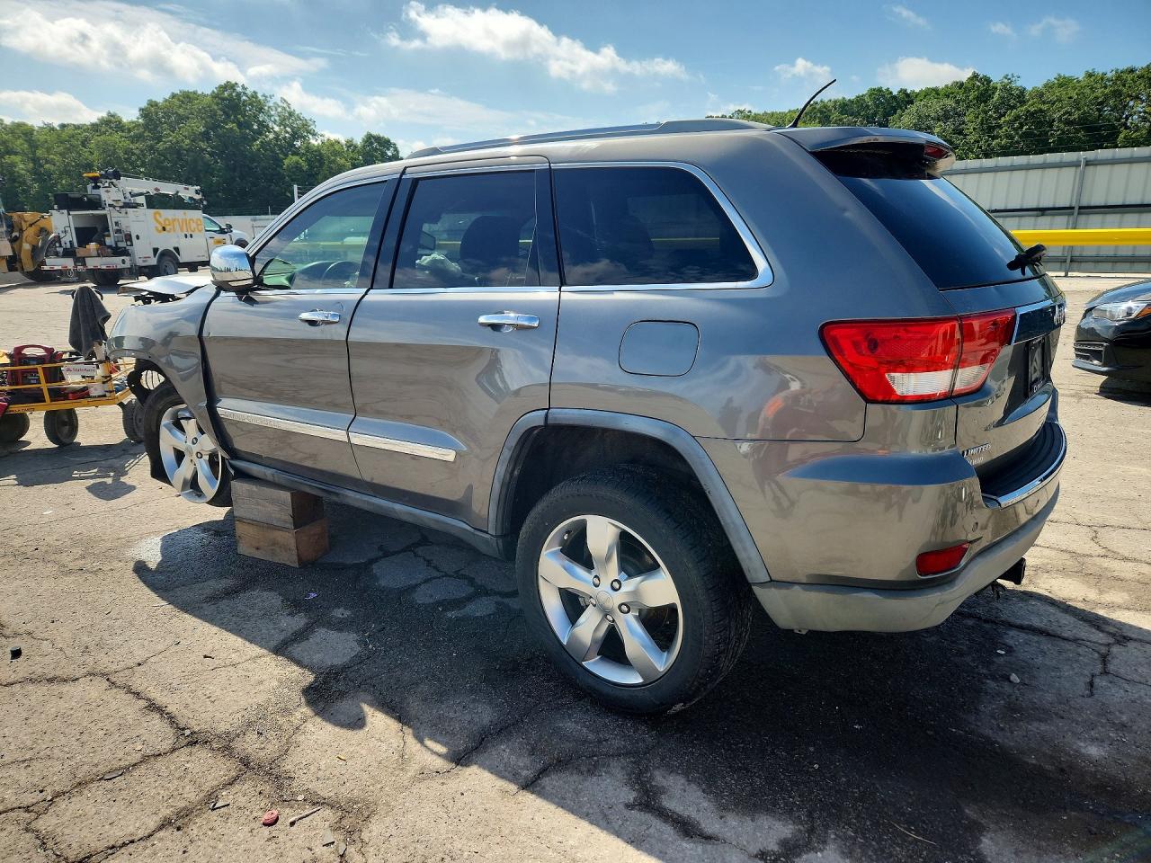 2012 Jeep Grand Cherokee Limited Серый vin: 1C4RJEBG5CC210172