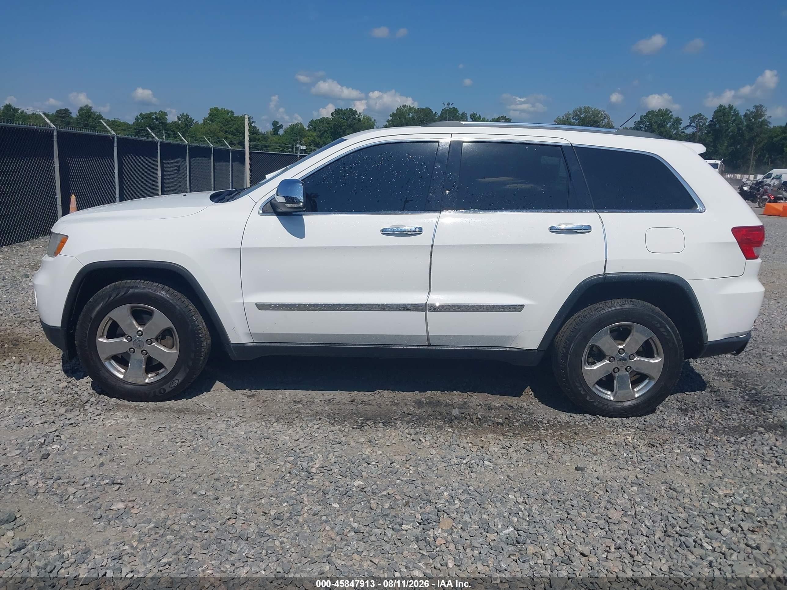 2013 Jeep Grand Cherokee Limited White vin: 1C4RJEBG5DC642892