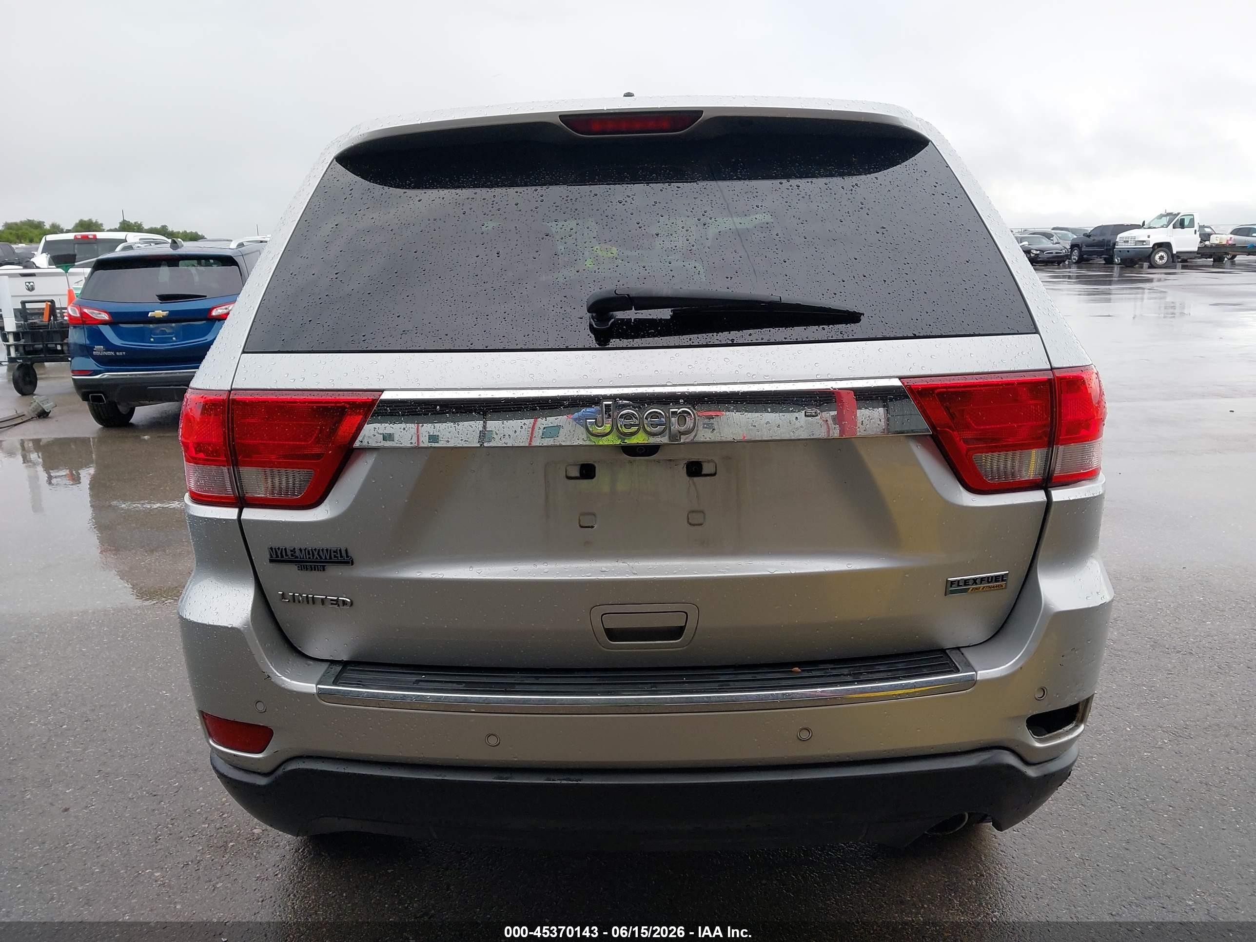2013 Jeep Grand Cherokee Limited Серебряный vin: 1C4RJEBG5DC646571