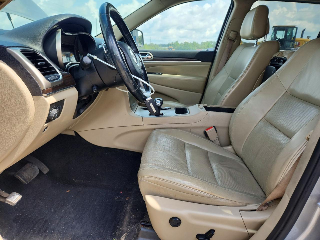 2014 Jeep Grand Cherokee Limited Silver vin: 1C4RJEBG5EC290107