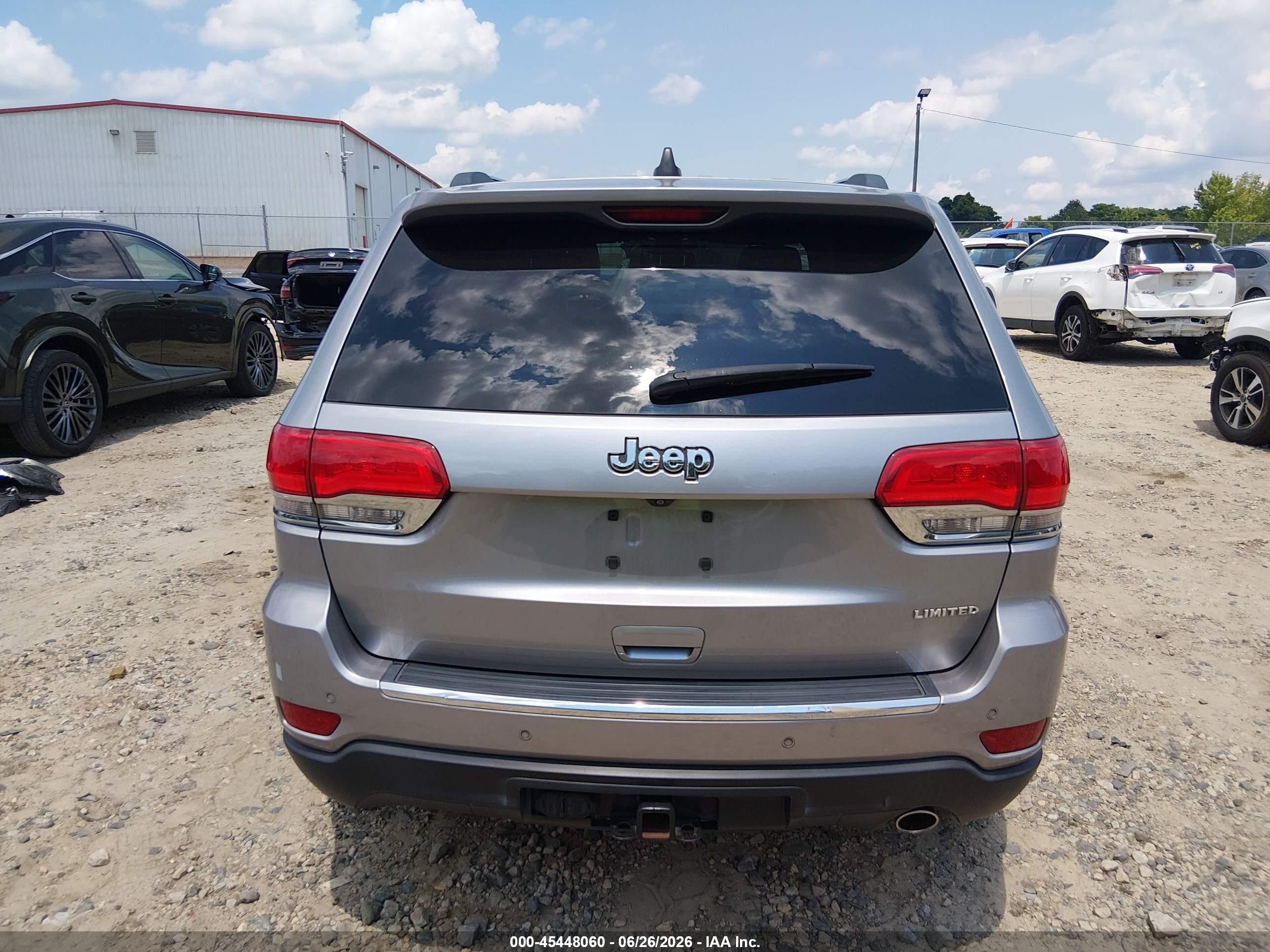 2015 Jeep Grand Cherokee Limited Silver vin: 1C4RJEBG5FC175346