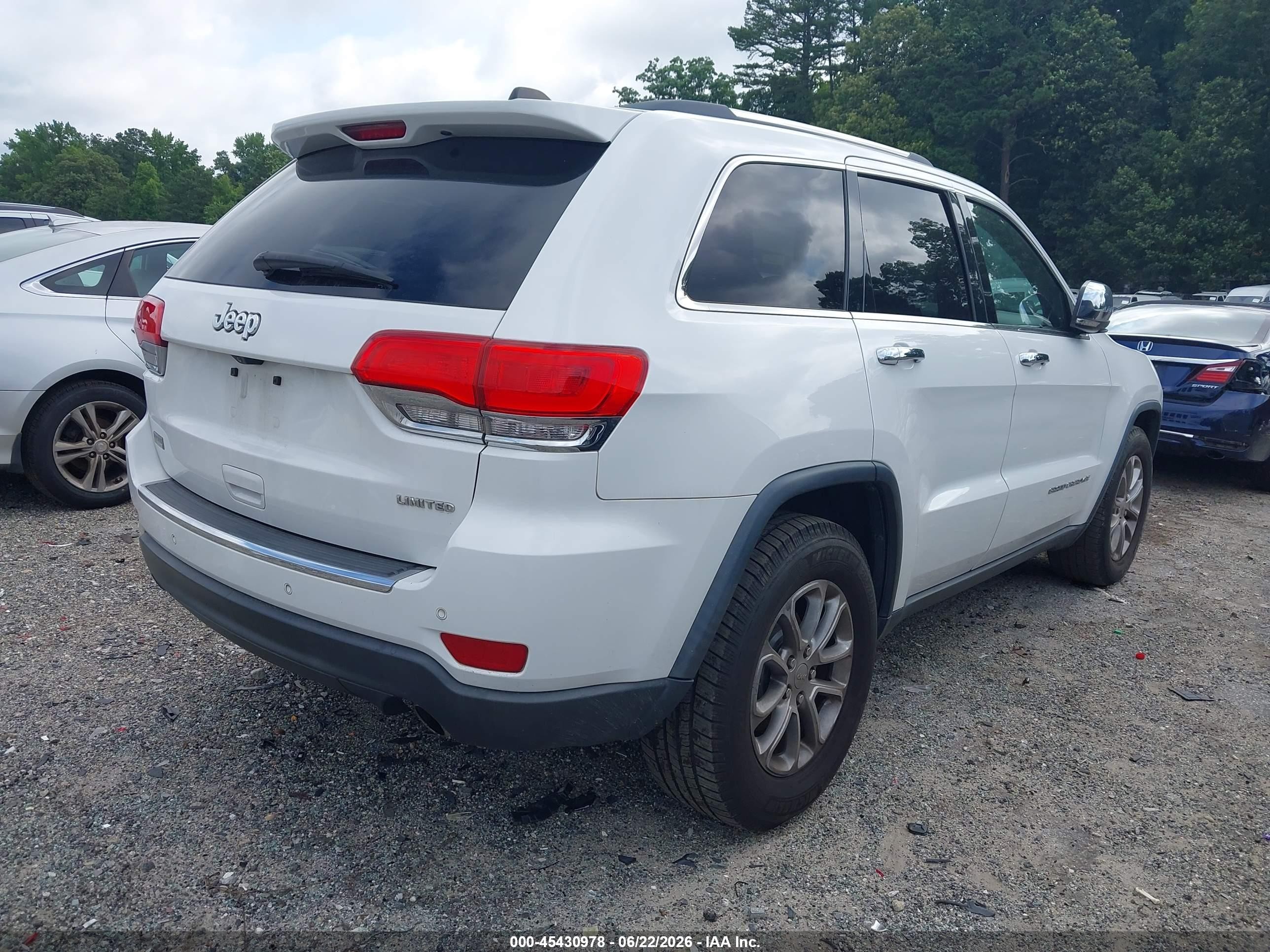 2015 Jeep Grand Cherokee Limited White vin: 1C4RJEBG5FC235268
