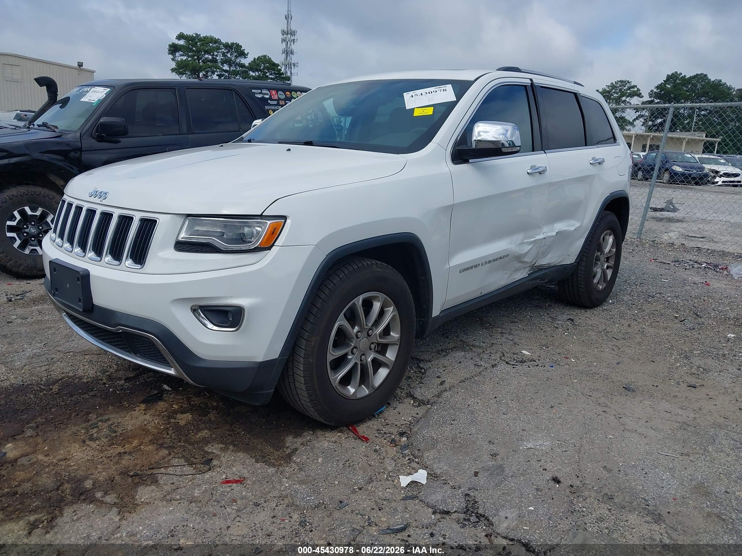 2015 Jeep Grand Cherokee Limited White vin: 1C4RJEBG5FC235268
