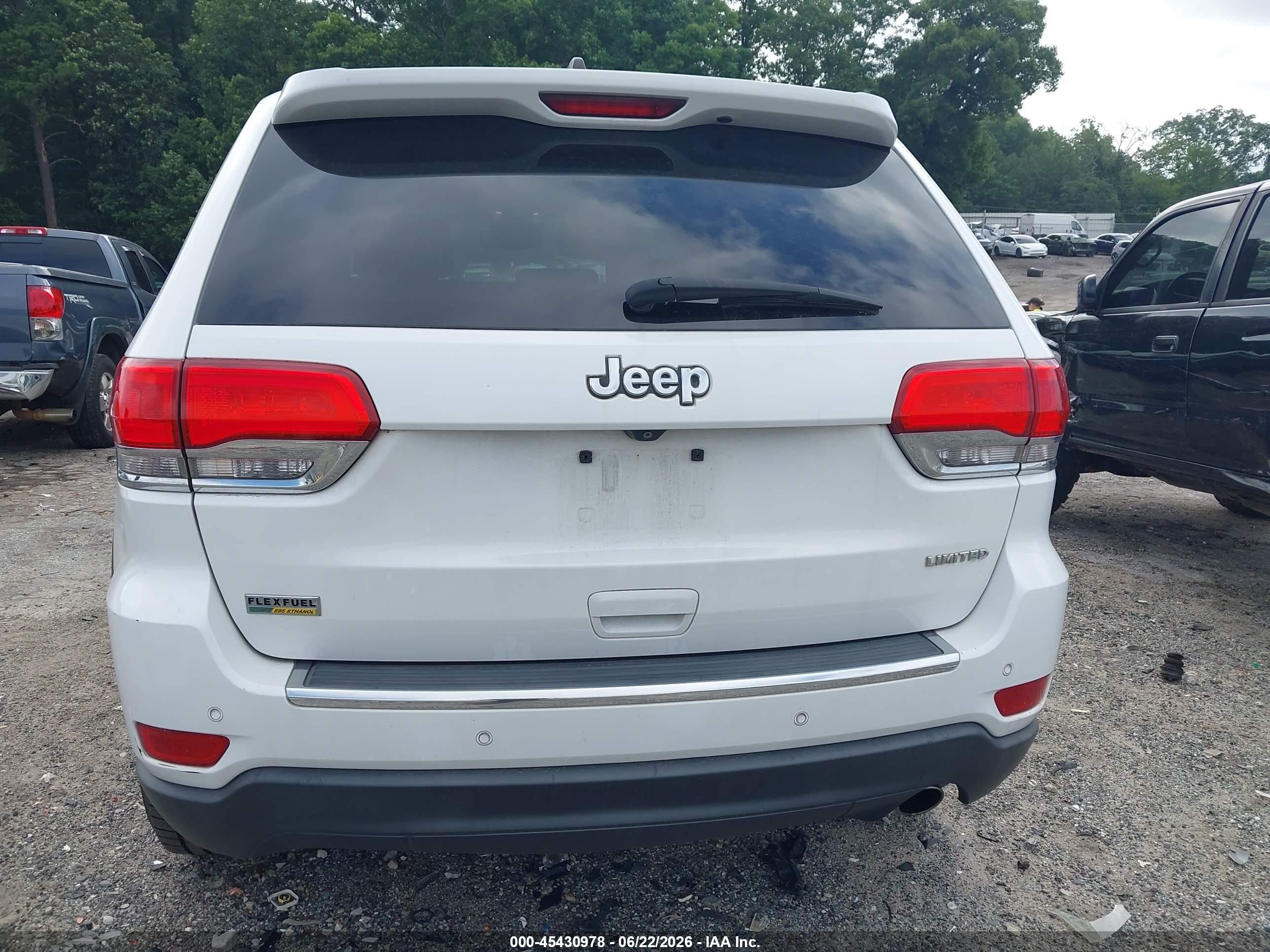 2015 Jeep Grand Cherokee Limited White vin: 1C4RJEBG5FC235268