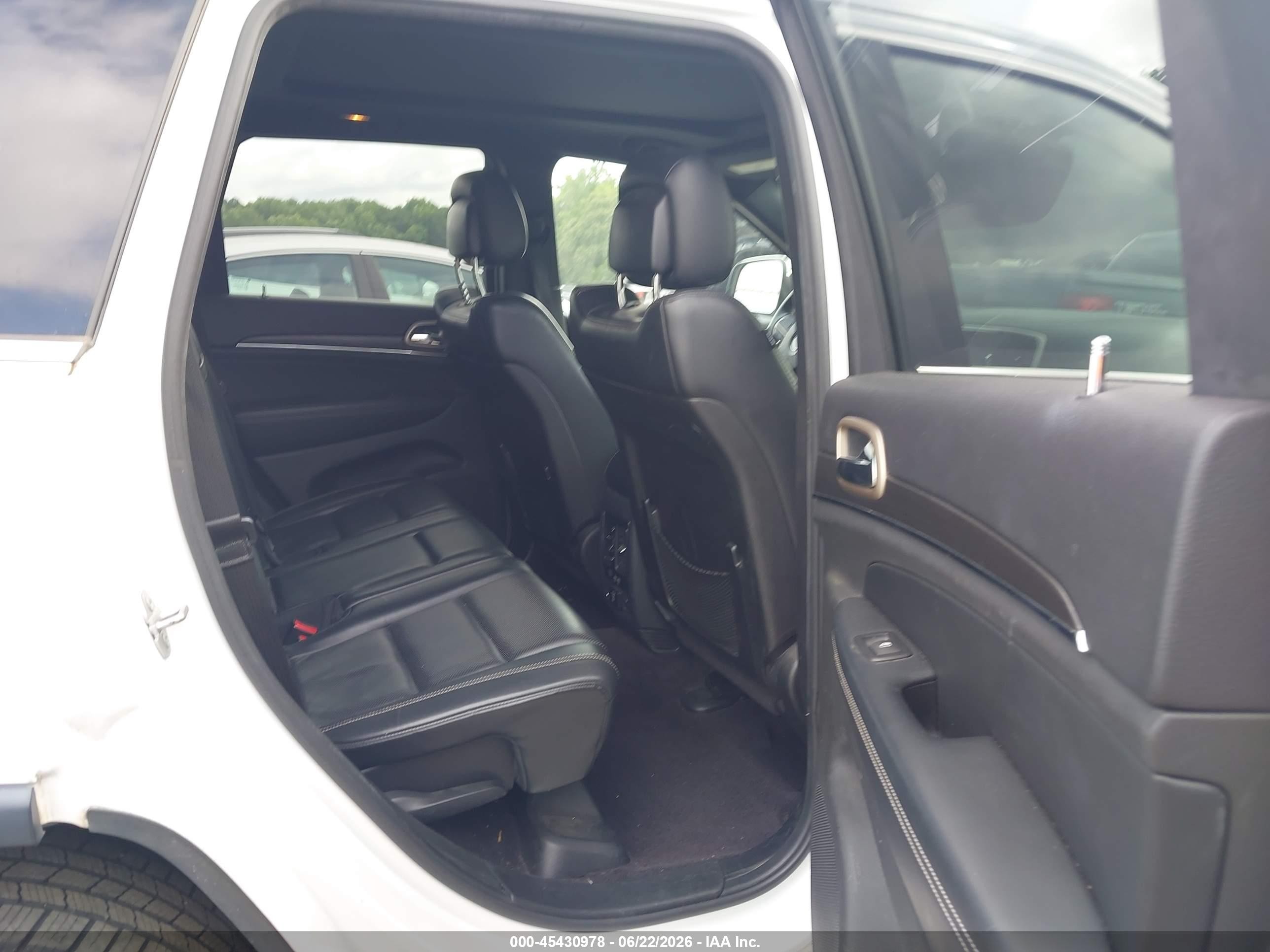 2015 Jeep Grand Cherokee Limited White vin: 1C4RJEBG5FC235268