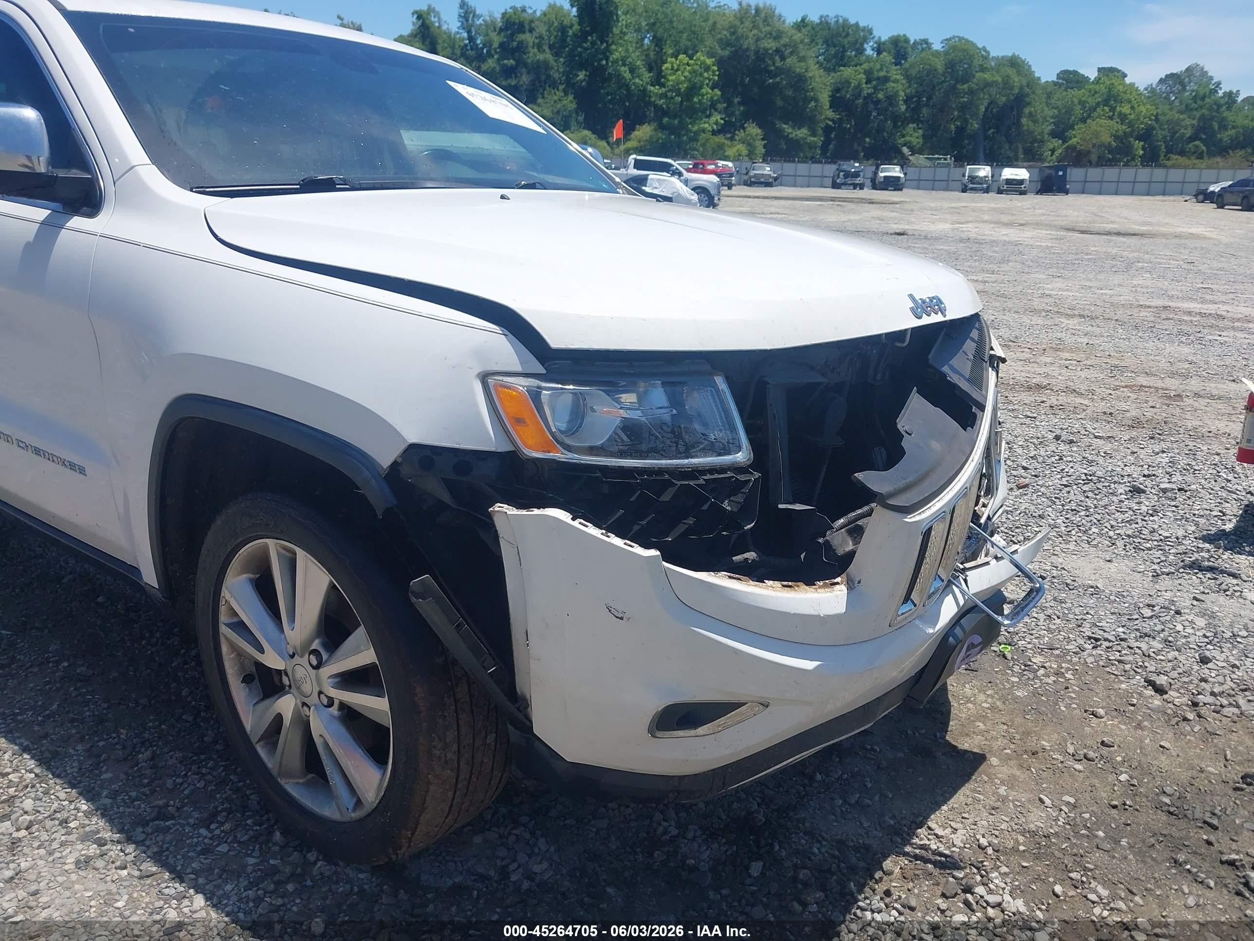2015 Jeep Grand Cherokee Limited White vin: 1C4RJEBG5FC765448