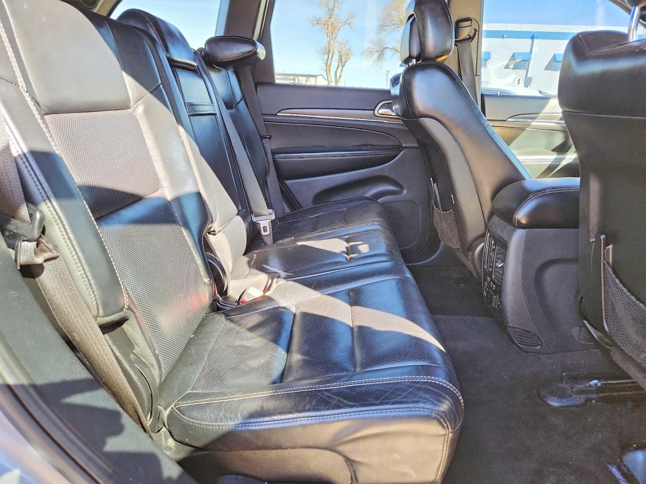 2017 Jeep Grand Cherokee Limited Серебряный vin: 1C4RJEBG5HC702689