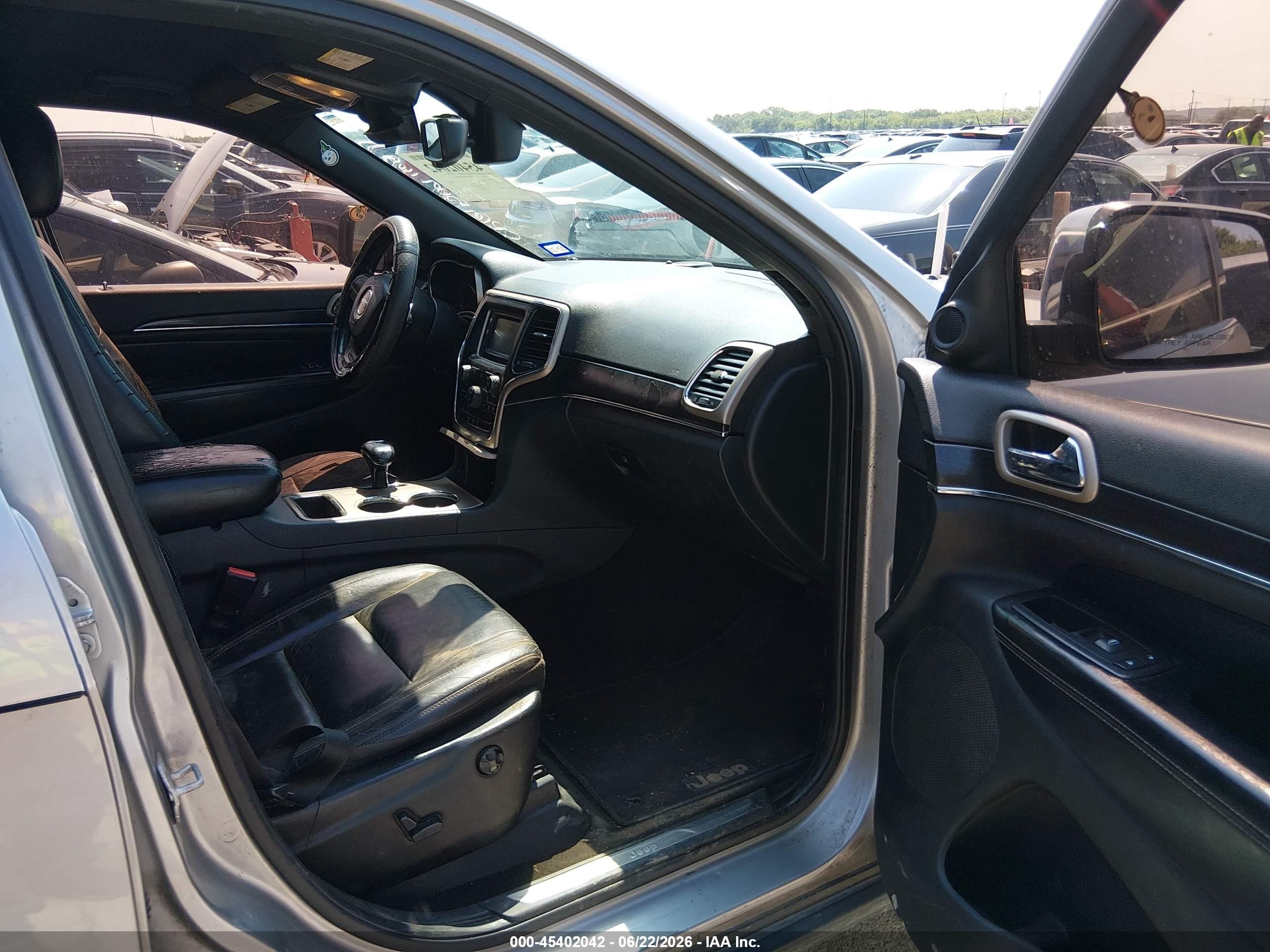 2014 Jeep Grand Cherokee Limited Silver vin: 1C4RJEBG6EC509169