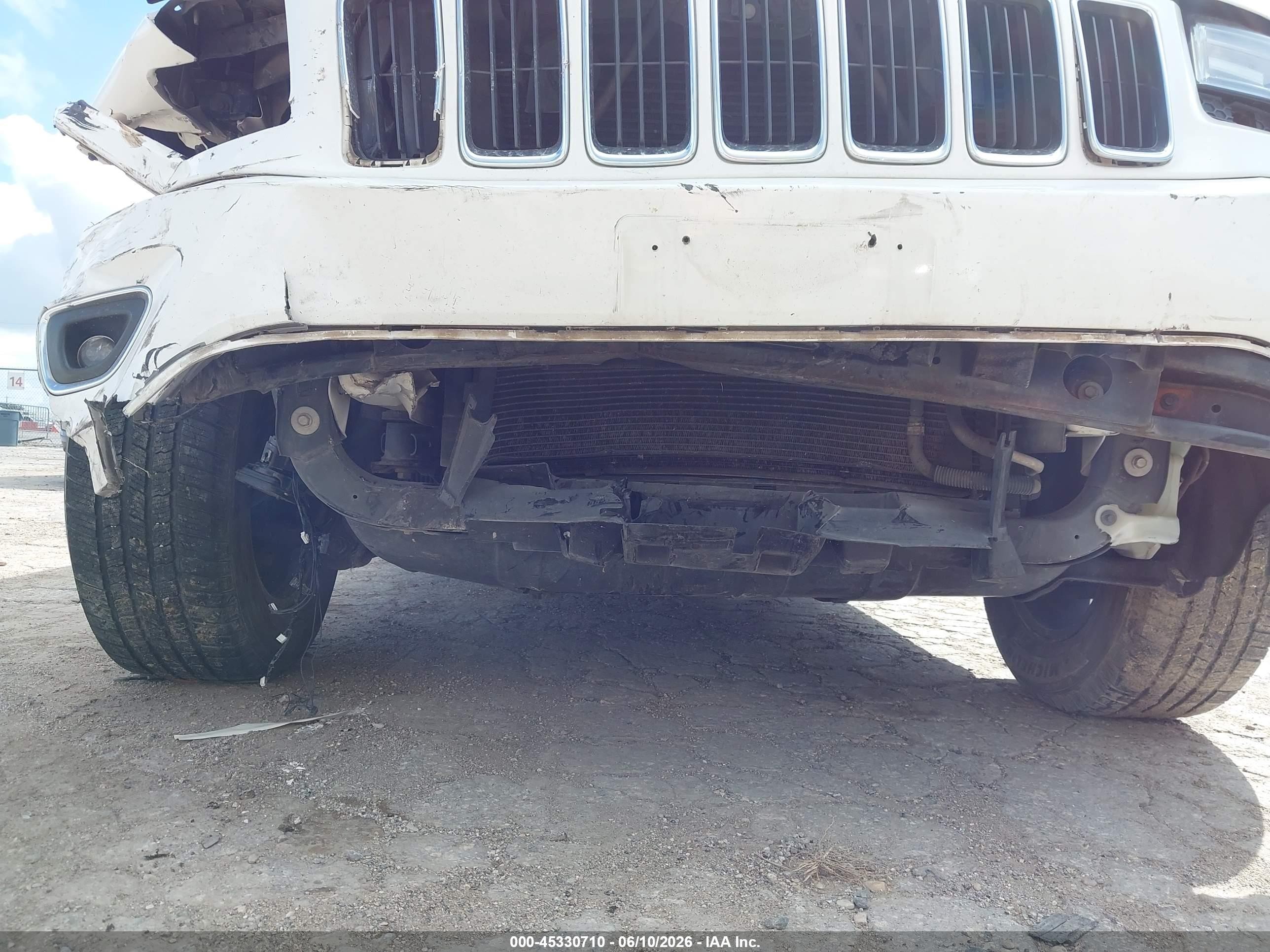 2014 Jeep Grand Cherokee Limited White vin: 1C4RJEBG6EC560011