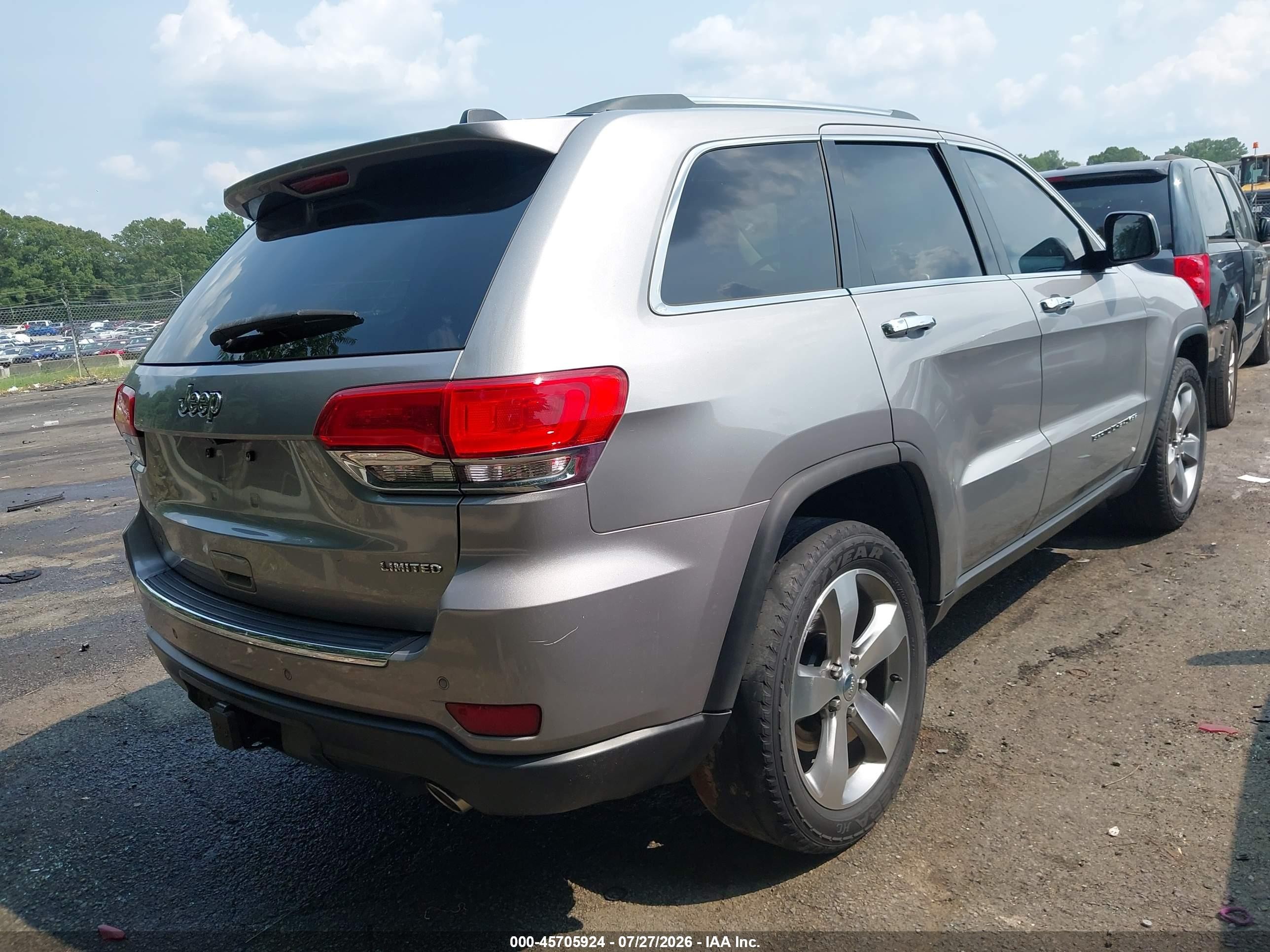 2015 Jeep Grand Cherokee Limited Silver vin: 1C4RJEBG6FC614084