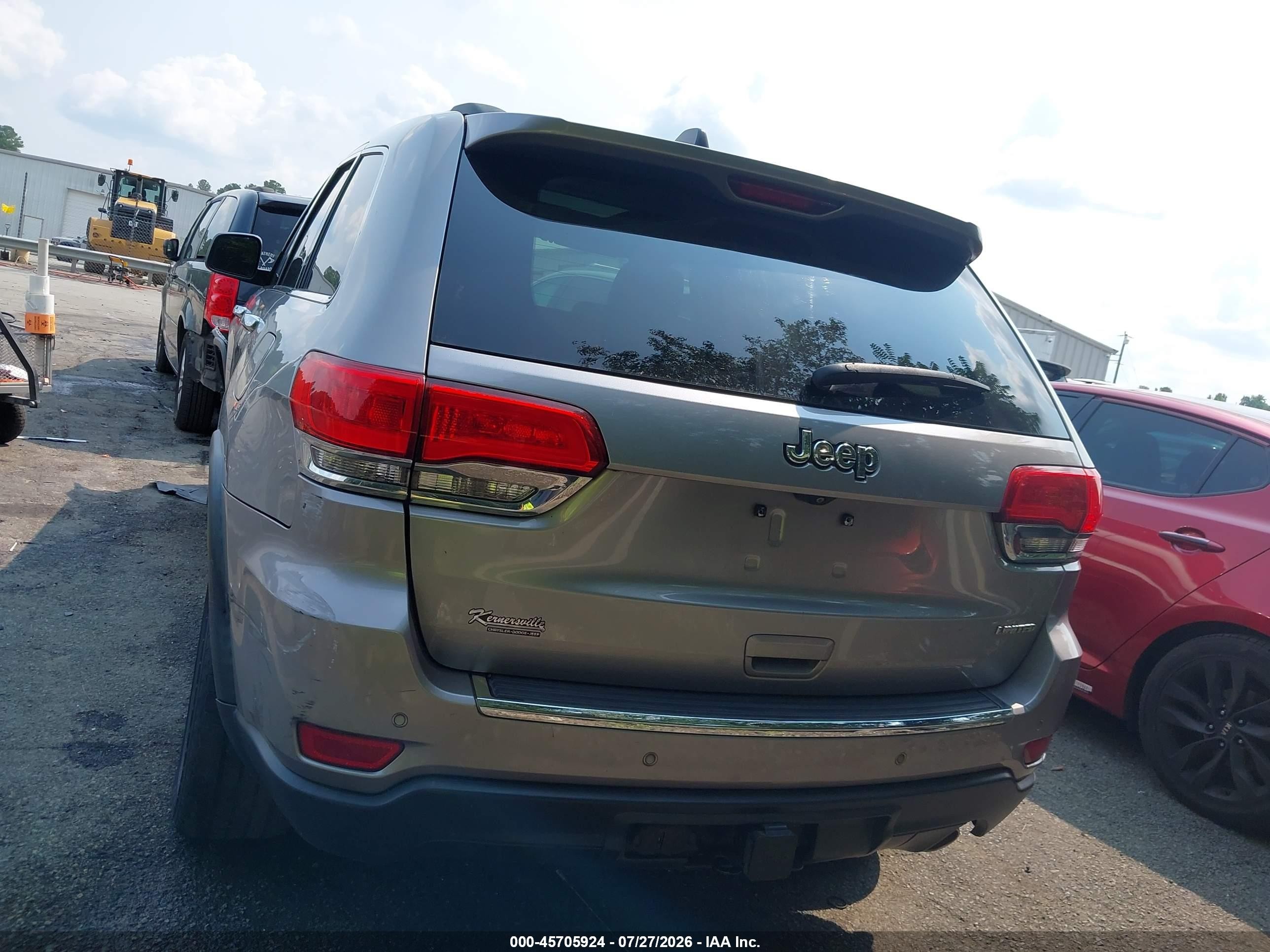 2015 Jeep Grand Cherokee Limited Silver vin: 1C4RJEBG6FC614084