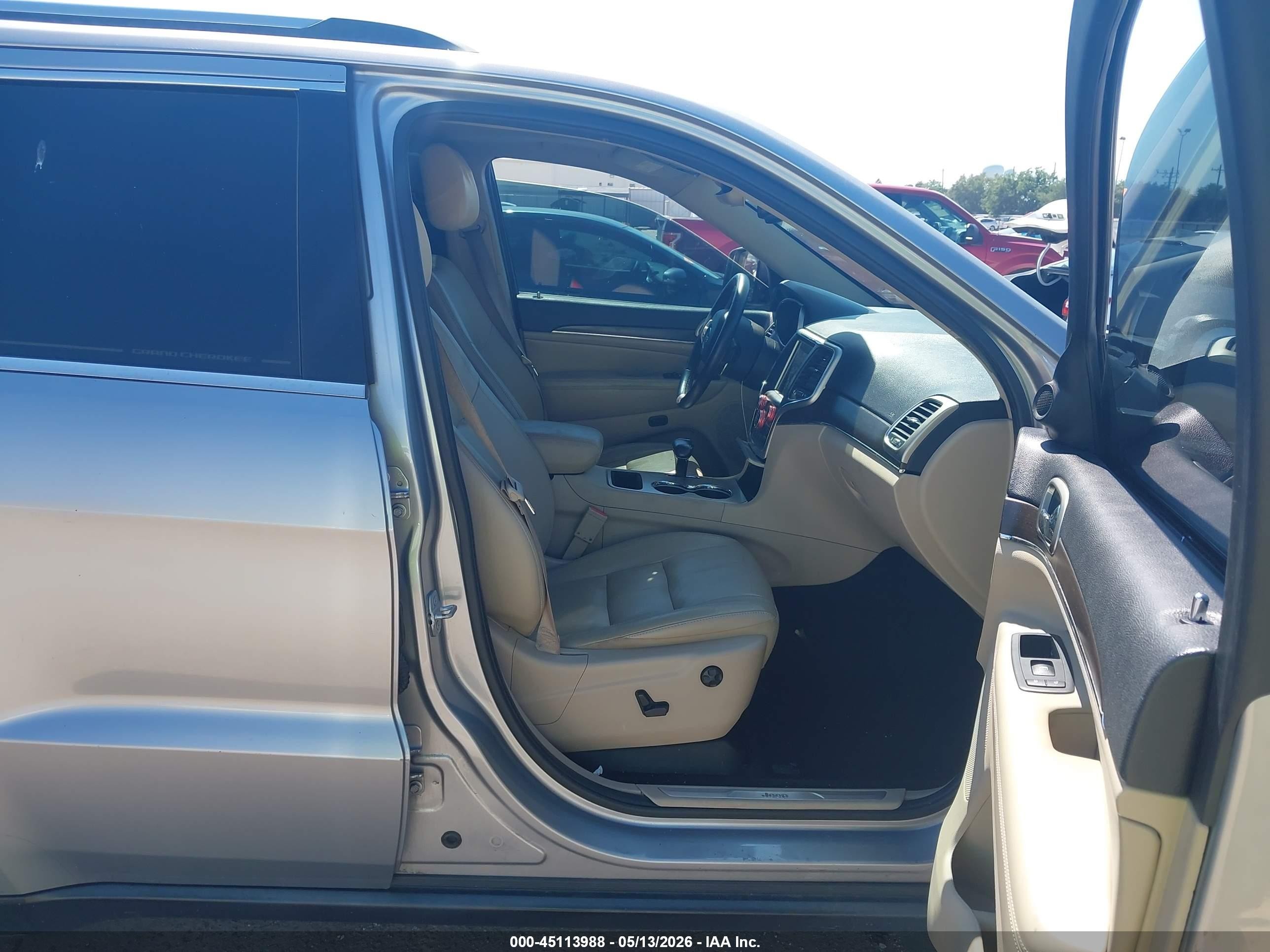 2015 Jeep Grand Cherokee Limited Silver vin: 1C4RJEBG6FC755396