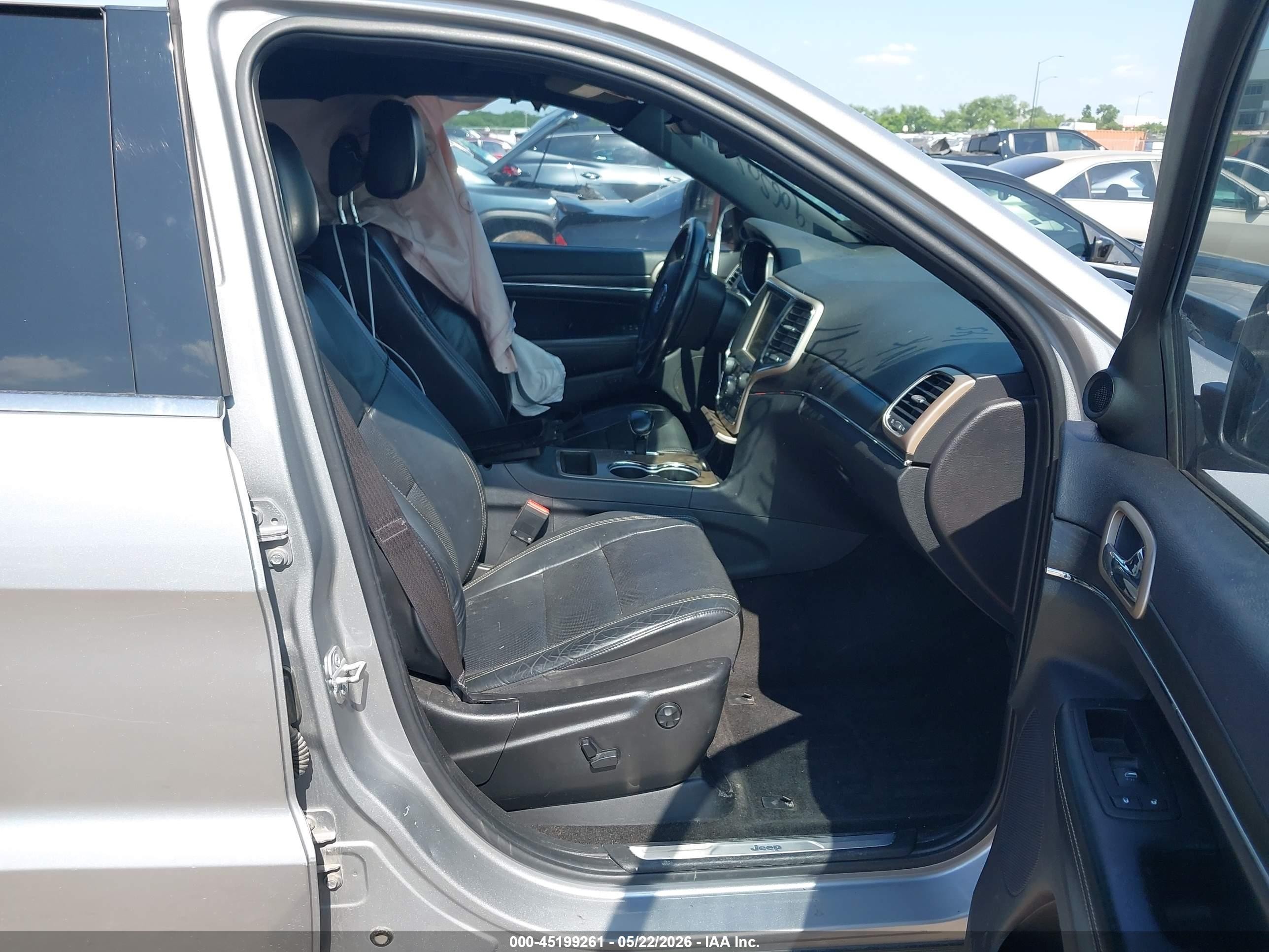 2015 Jeep Grand Cherokee Limited Серебряный vin: 1C4RJEBG7FC906505