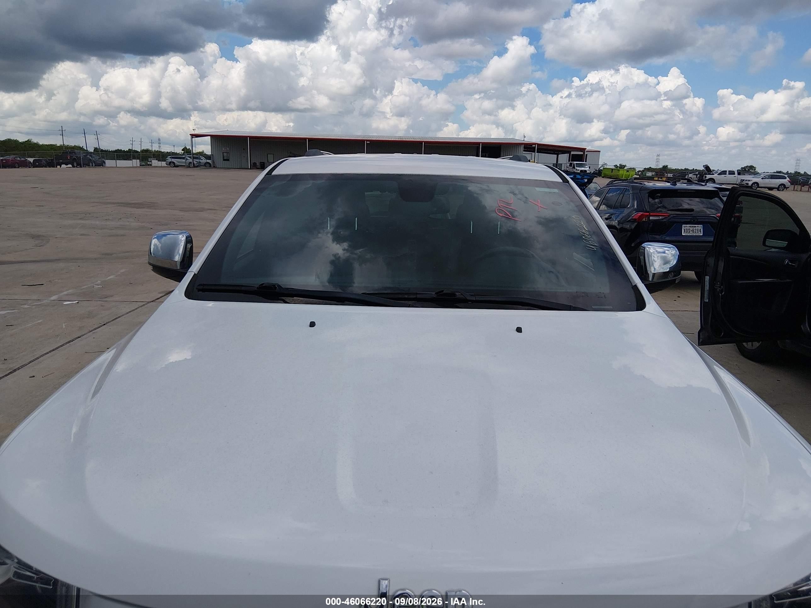 2015 Jeep Grand Cherokee Limited White vin: 1C4RJEBG8FC118817