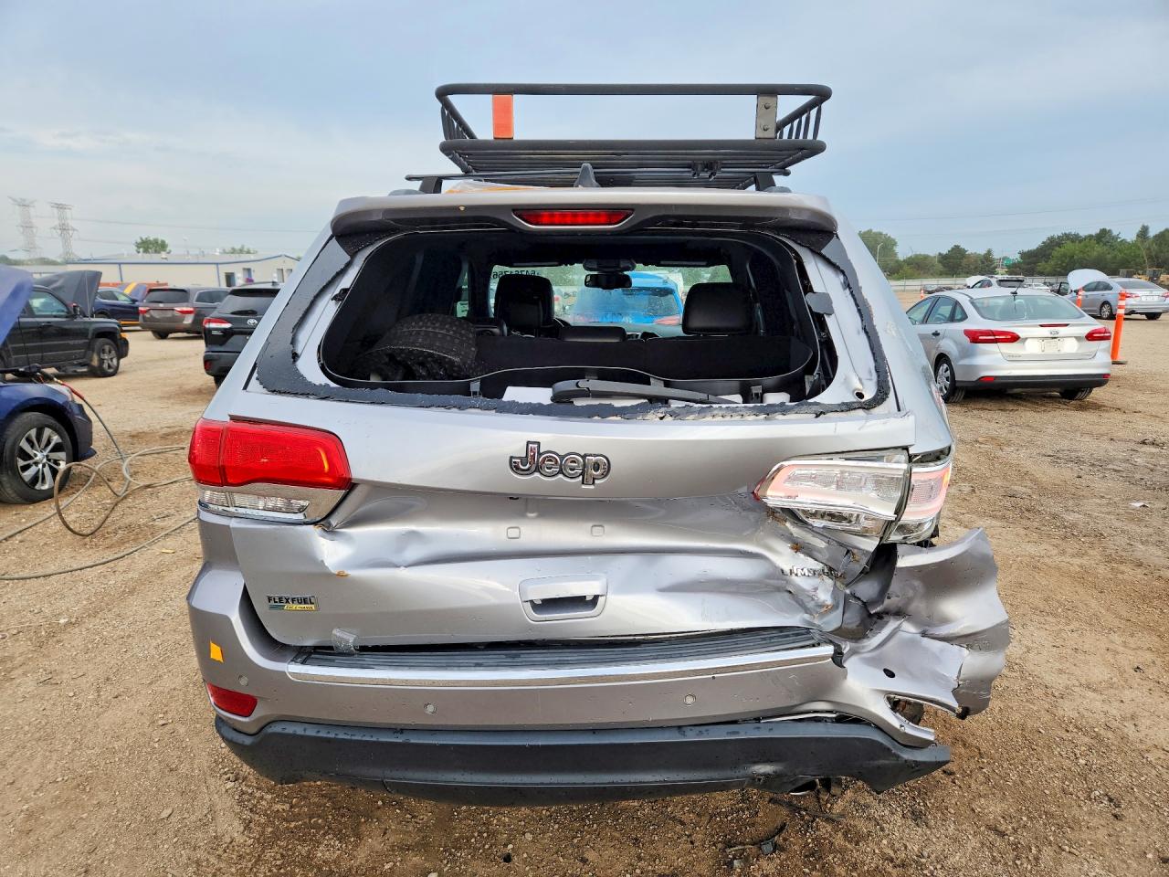 2015 Jeep Grand Cherokee Limited Silver vin: 1C4RJEBG8FC668132