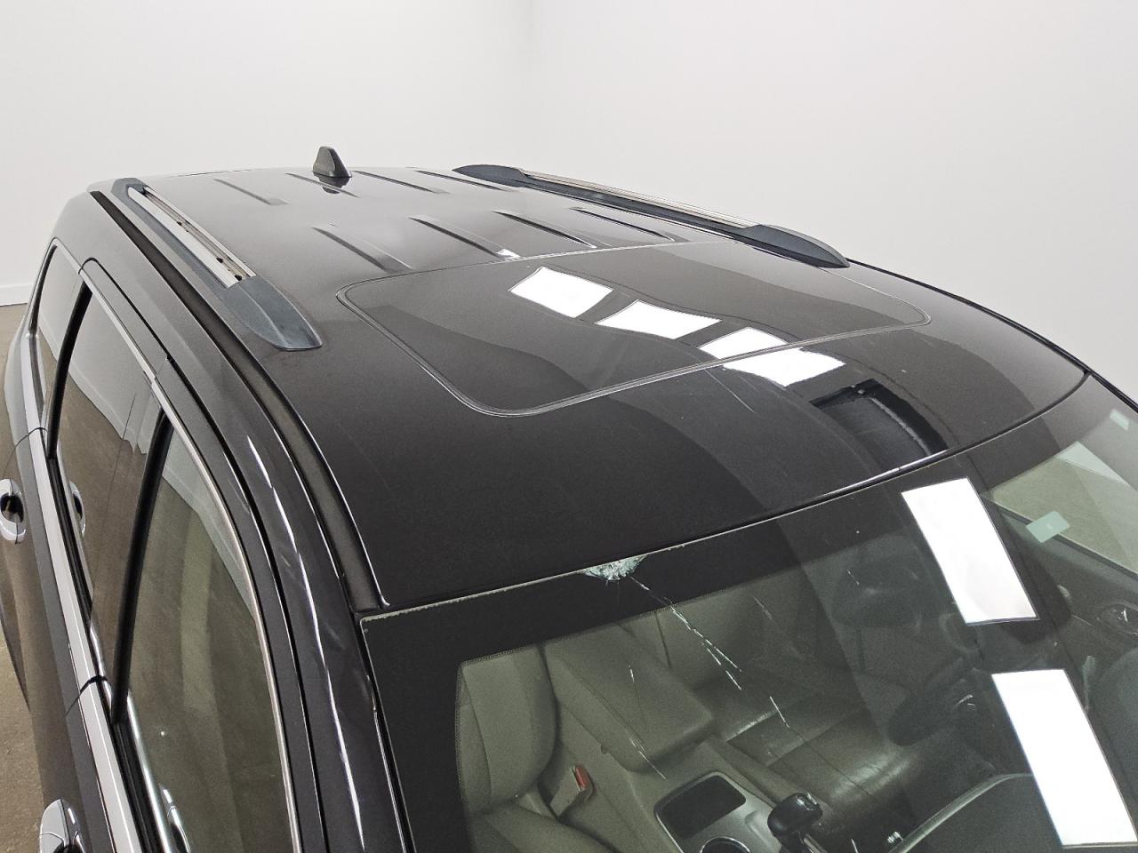 2015 Jeep Grand Cherokee Limited Черный vin: 1C4RJEBG8FC841504 Damage: Roof, Heavy Scratch, 4 To 5 Inches