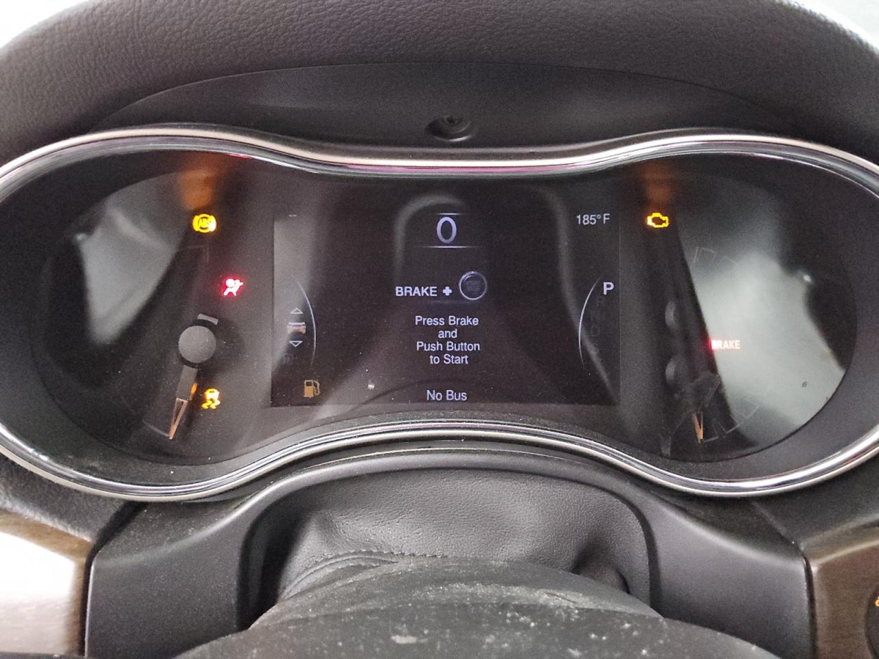 2015 Jeep Grand Cherokee Limited Черный vin: 1C4RJEBG8FC841504 Damage: Warning Light - Engine, On, Unacceptable