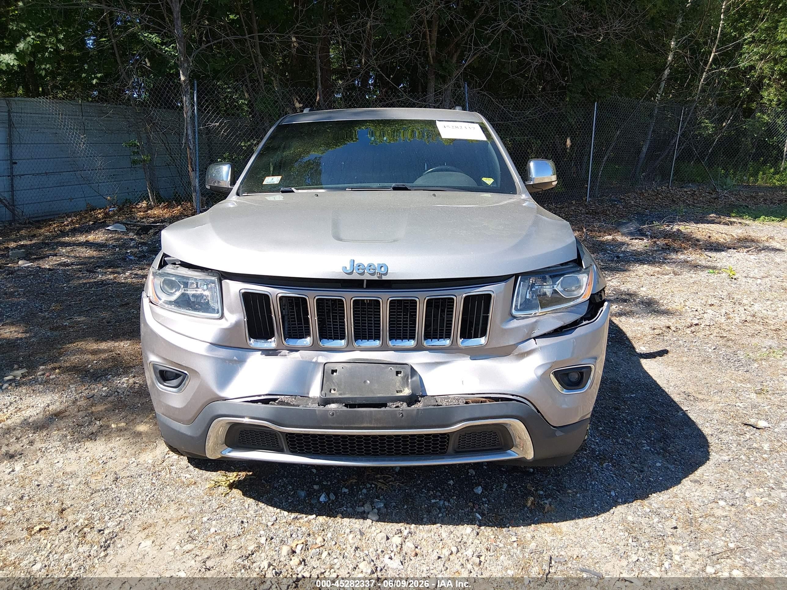 2014 Jeep Grand Cherokee Limited Silver vin: 1C4RJEBG9EC574484