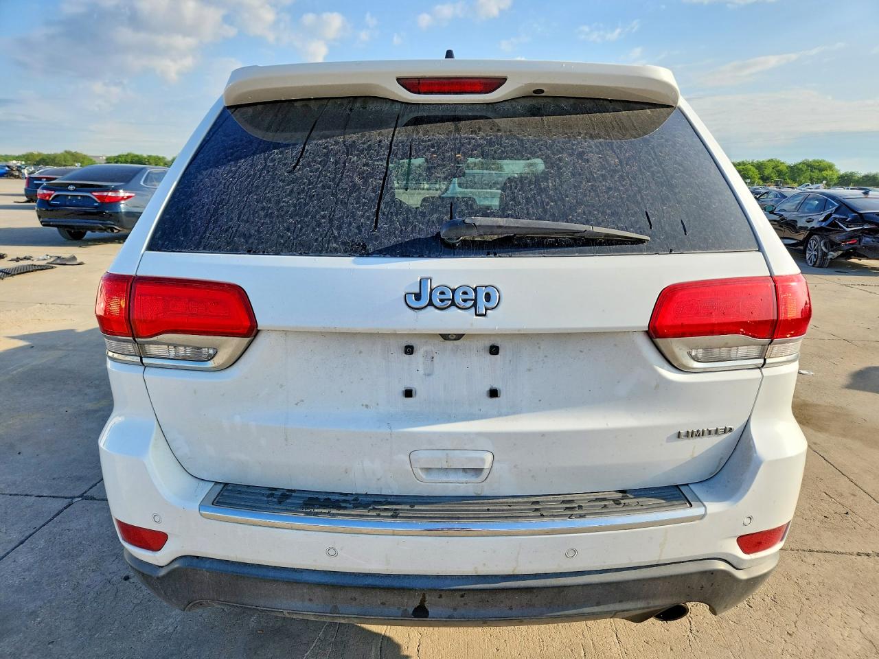 2015 Jeep Grand Cherokee Limited White vin: 1C4RJEBG9FC856822