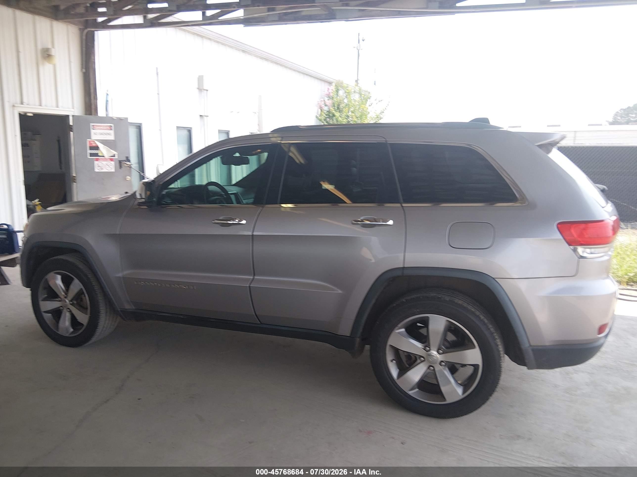 2014 Jeep Grand Cherokee Limited Silver vin: 1C4RJEBGXEC151137