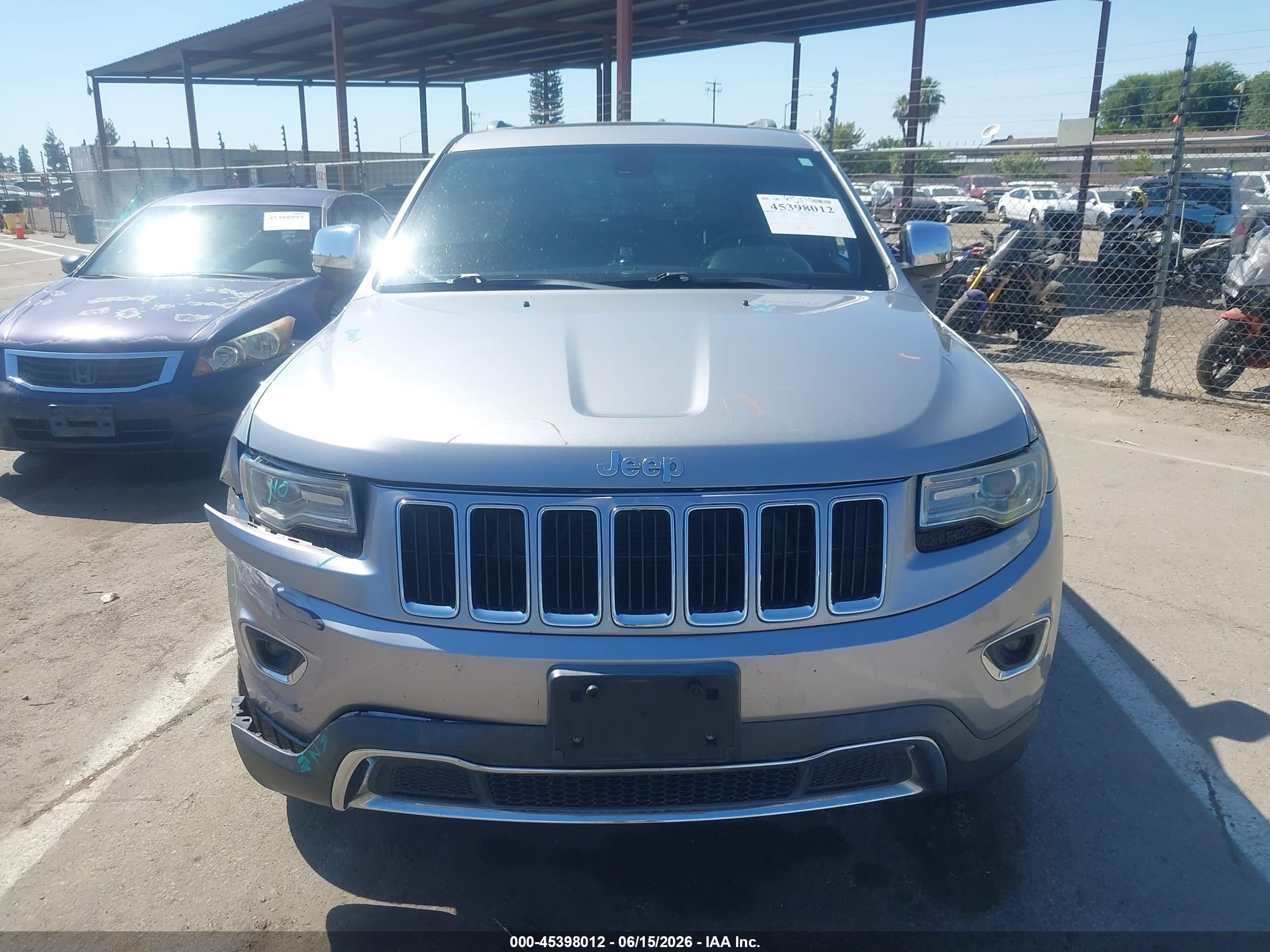 2014 Jeep Grand Cherokee Limited Silver vin: 1C4RJEBGXEC192514