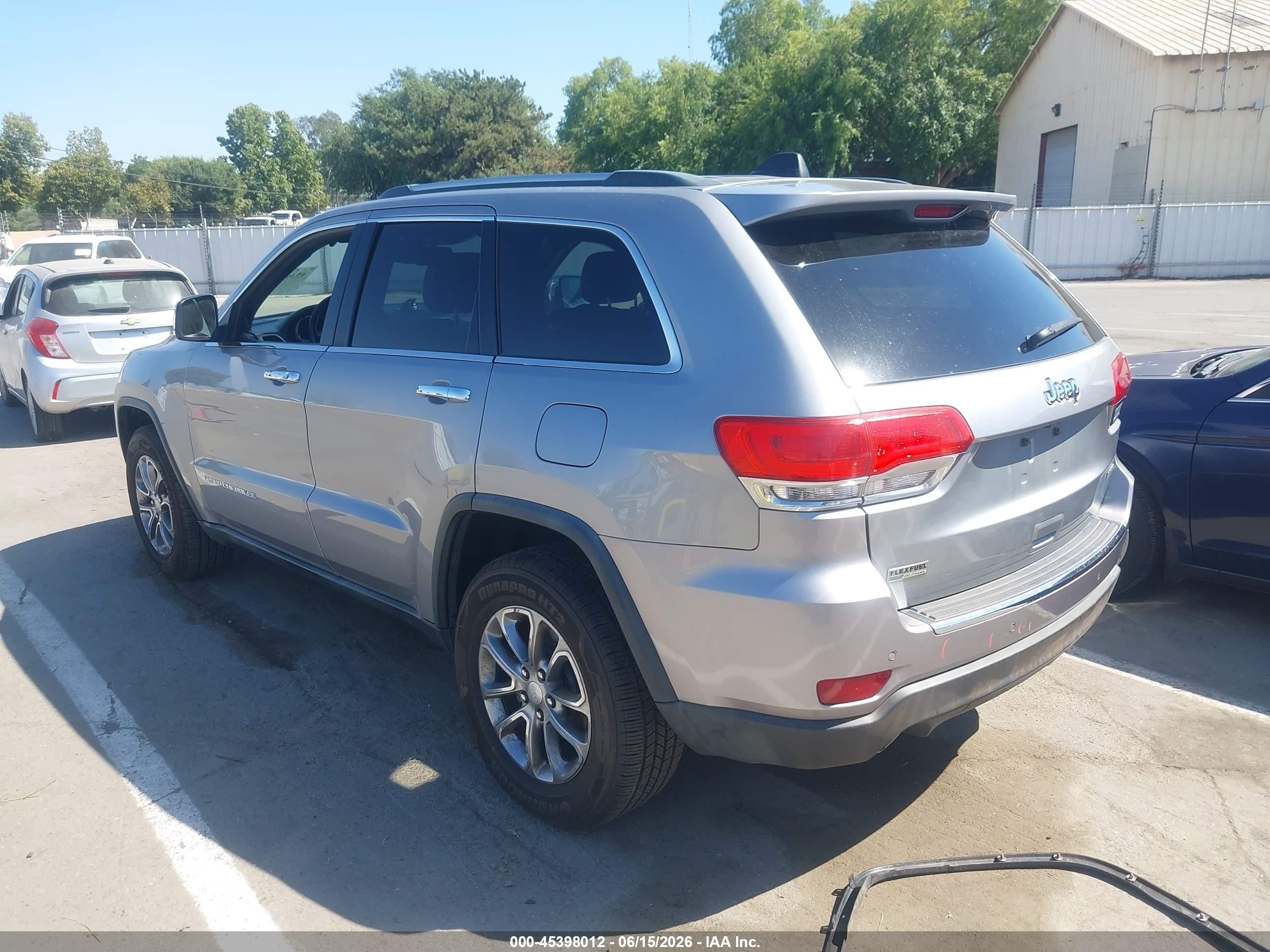 2014 Jeep Grand Cherokee Limited Silver vin: 1C4RJEBGXEC192514