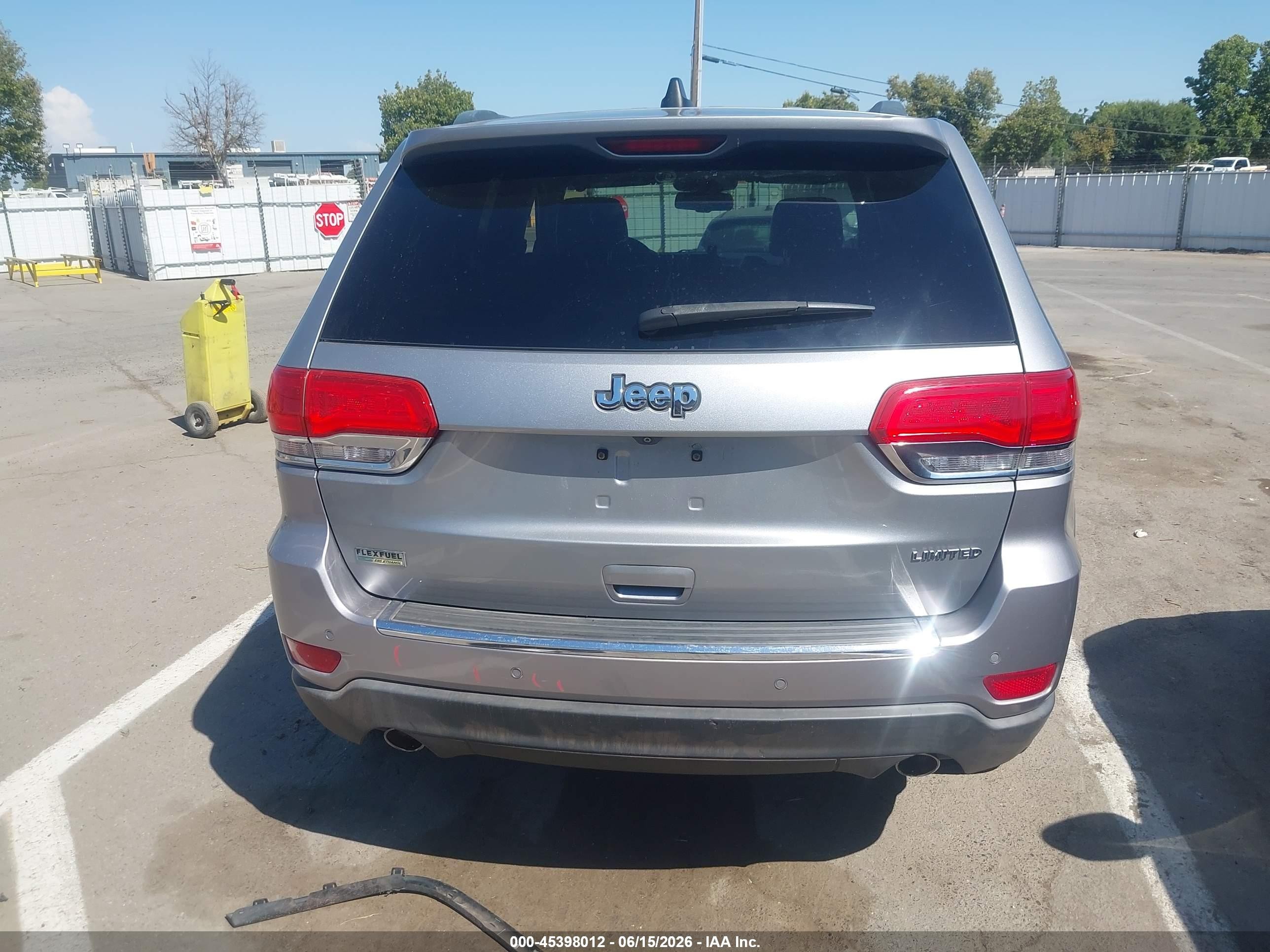 2014 Jeep Grand Cherokee Limited Silver vin: 1C4RJEBGXEC192514
