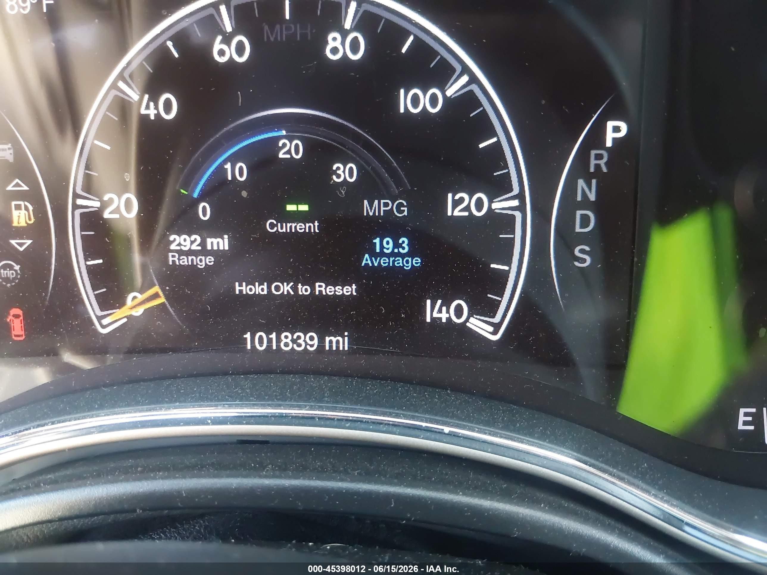 2014 Jeep Grand Cherokee Limited Silver vin: 1C4RJEBGXEC192514