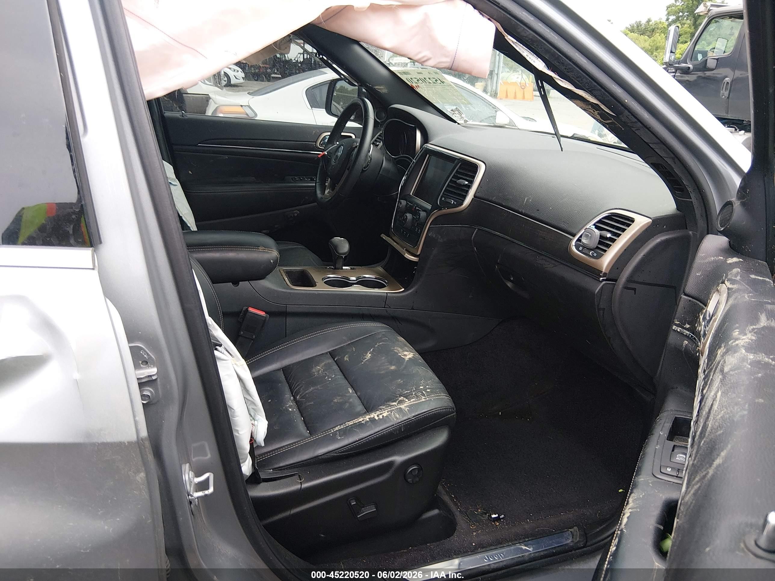 2015 Jeep Grand Cherokee Limited Silver vin: 1C4RJEBGXFC185225