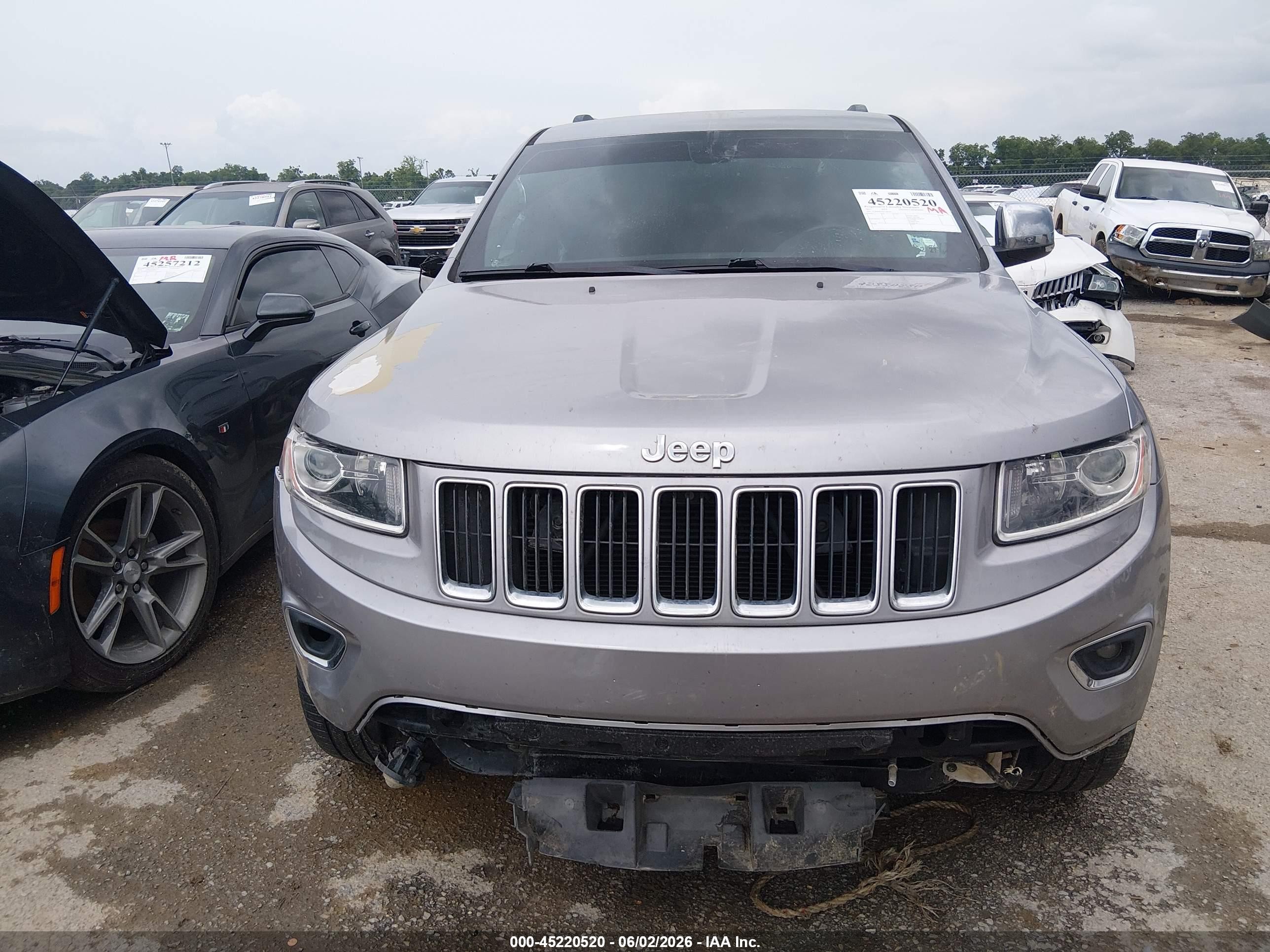 2015 Jeep Grand Cherokee Limited Silver vin: 1C4RJEBGXFC185225