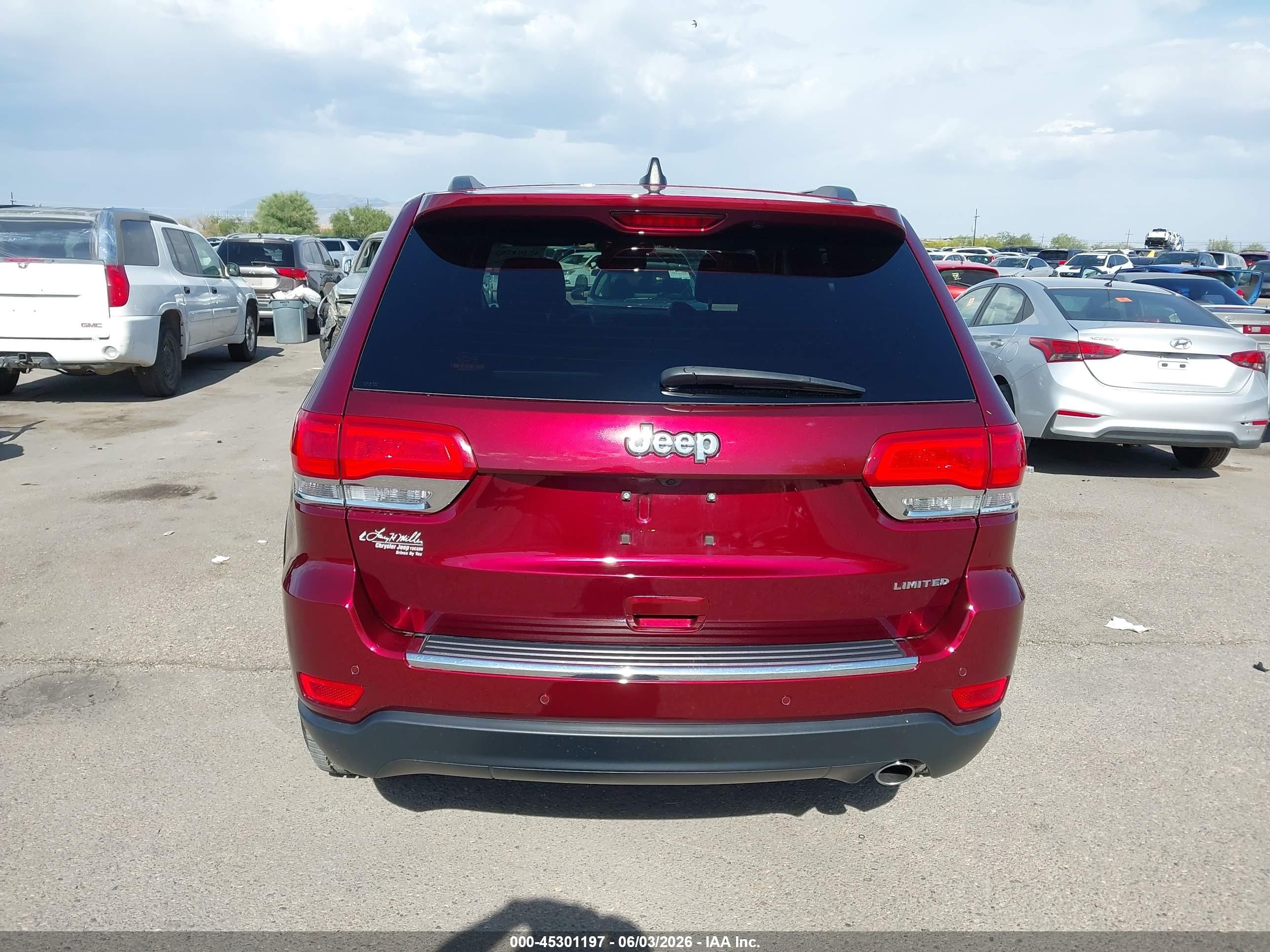 2017 Jeep Grand Cherokee Limited 4x2 Бордовый vin: 1C4RJEBGXHC674937