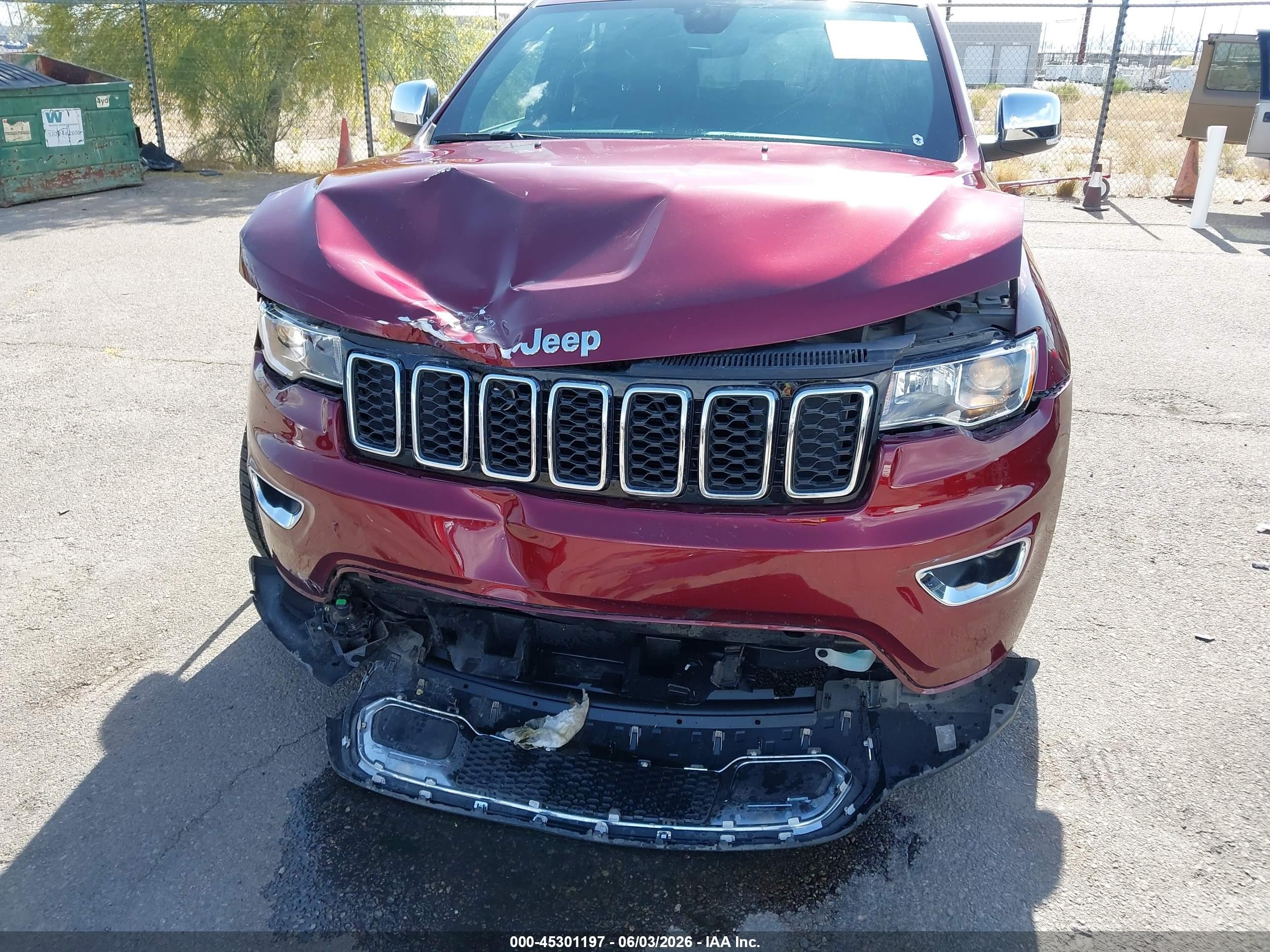 2017 Jeep Grand Cherokee Limited 4x2 Бордовый vin: 1C4RJEBGXHC674937