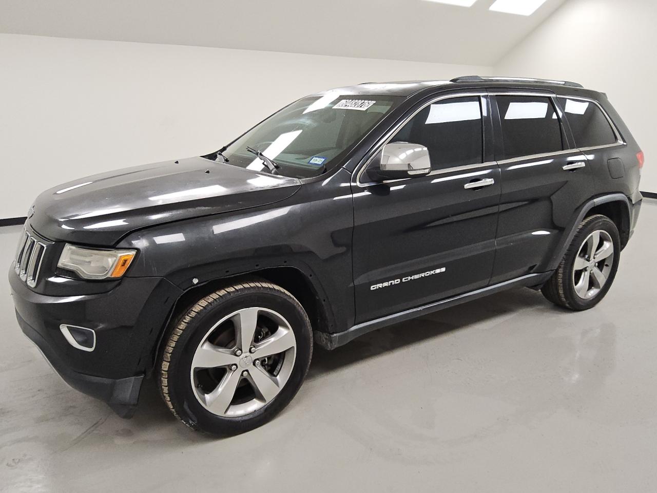 2014 Jeep Grand Cherokee Limited Black vin: 1C4RJEBT1EC192317 Damage: Lf Fender Cladding, Missing, Replacement Required