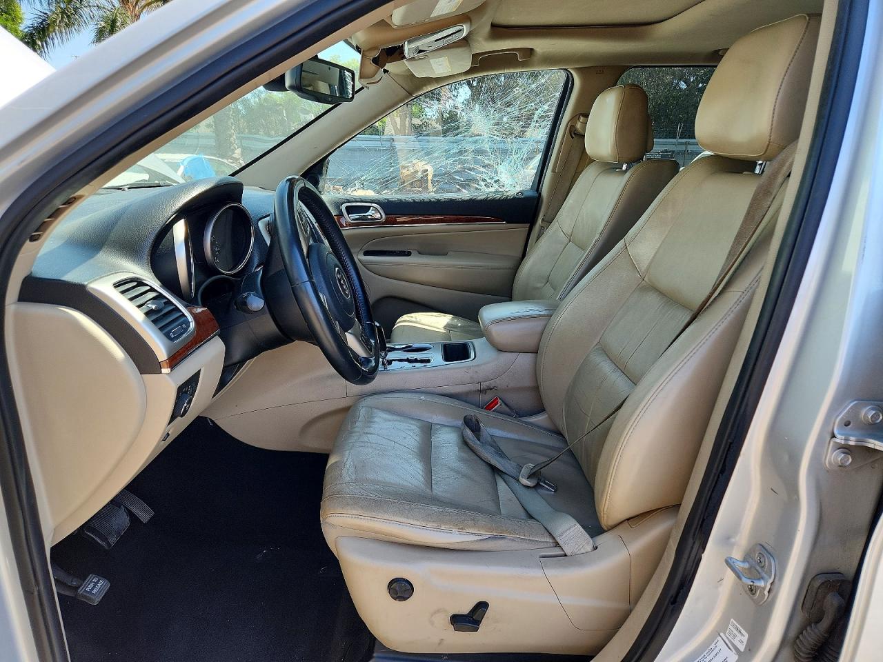 2012 Jeep Grand Cherokee Limited Серебряный vin: 1C4RJEBT4CC362750