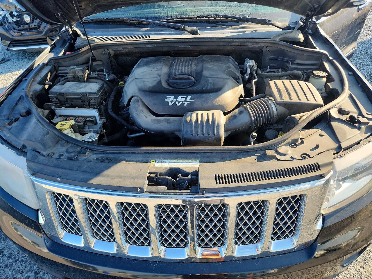 2013 Jeep Grand Cherokee Overland Black vin: 1C4RJECG0DC526725