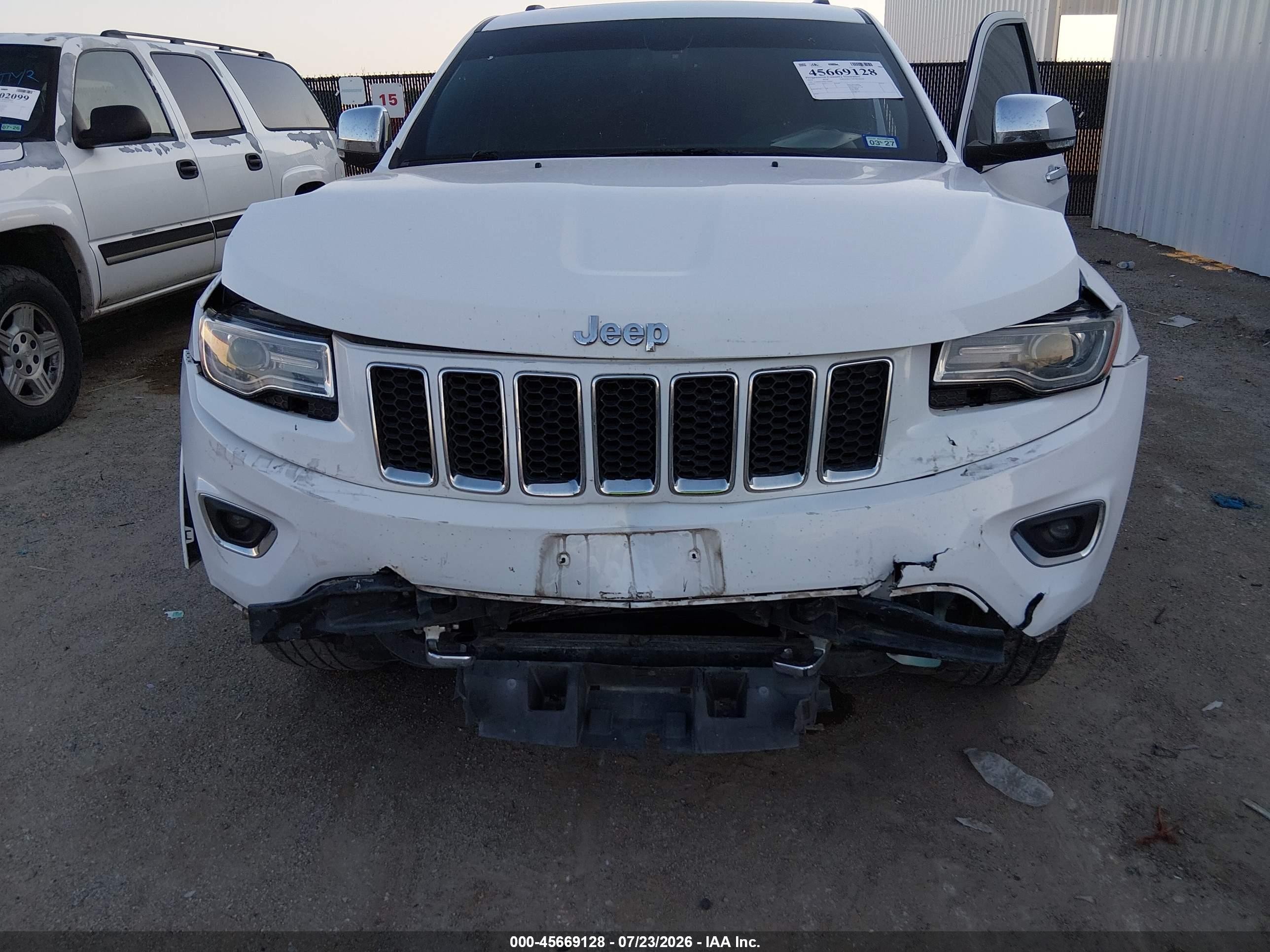2014 Jeep Grand Cherokee Overland White vin: 1C4RJECG0EC364290