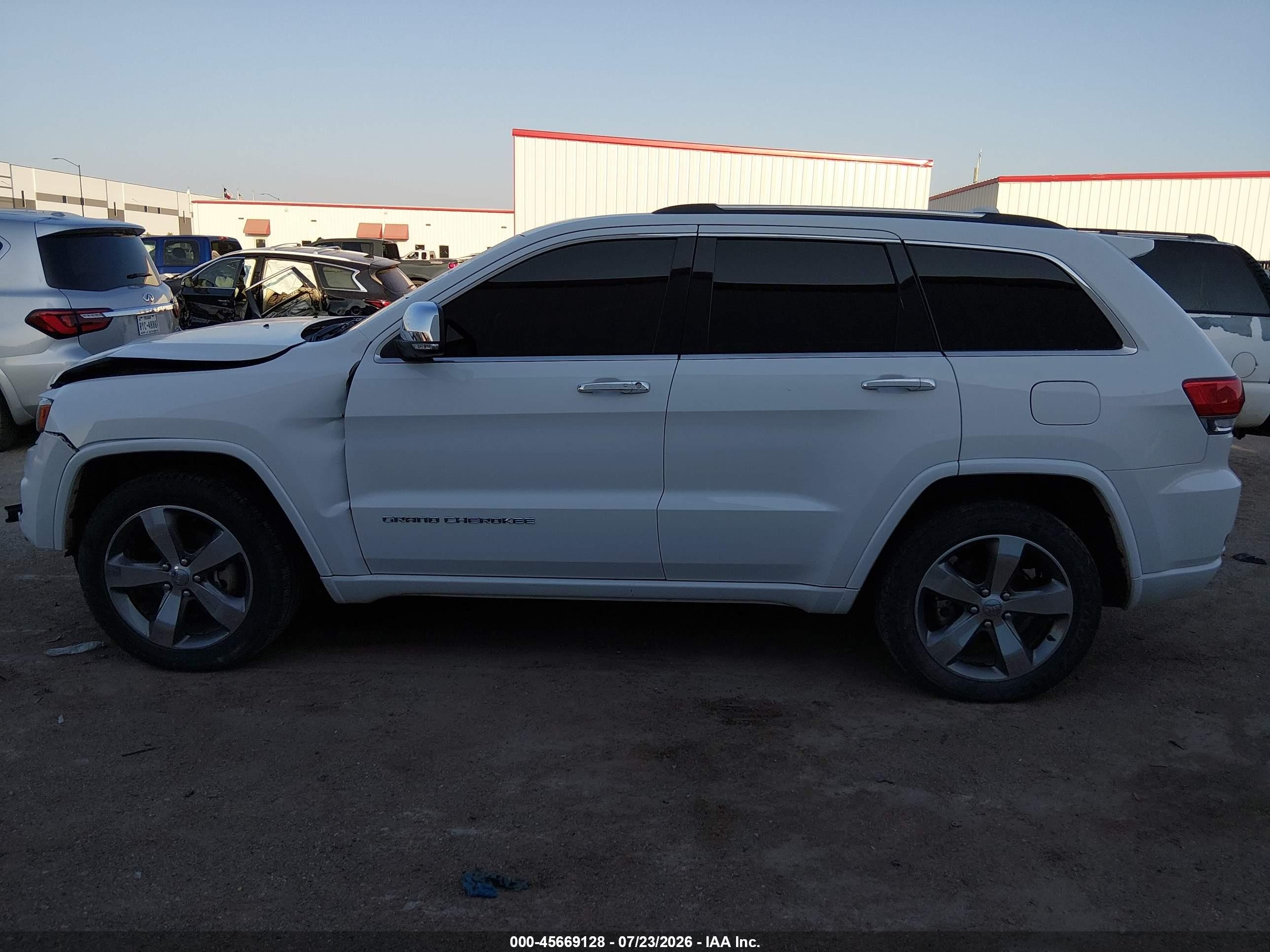 2014 Jeep Grand Cherokee Overland White vin: 1C4RJECG0EC364290