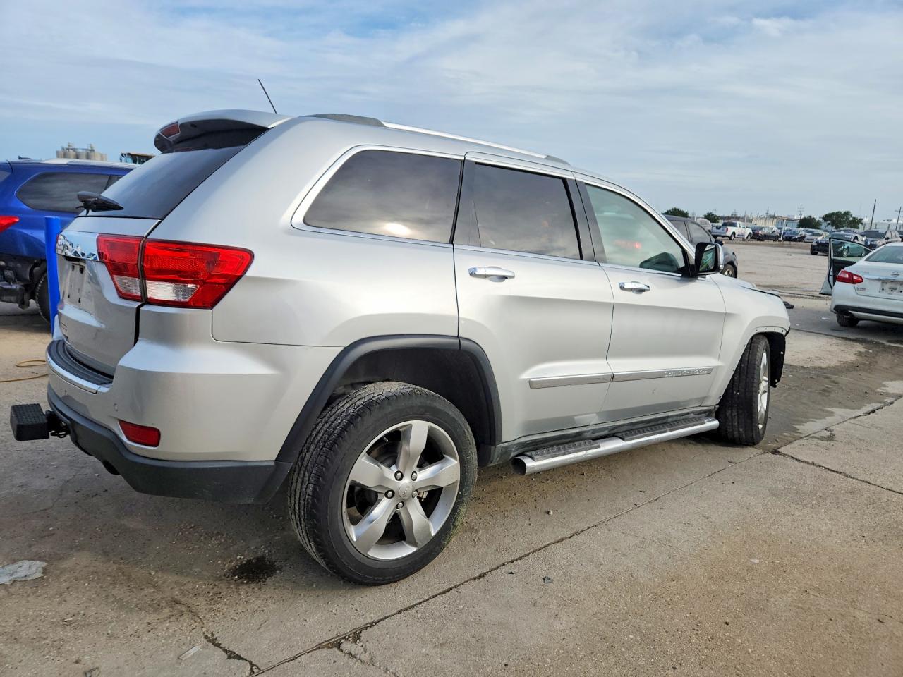 2012 Jeep Grand Cherokee Overland Серебряный vin: 1C4RJECG1CC190257