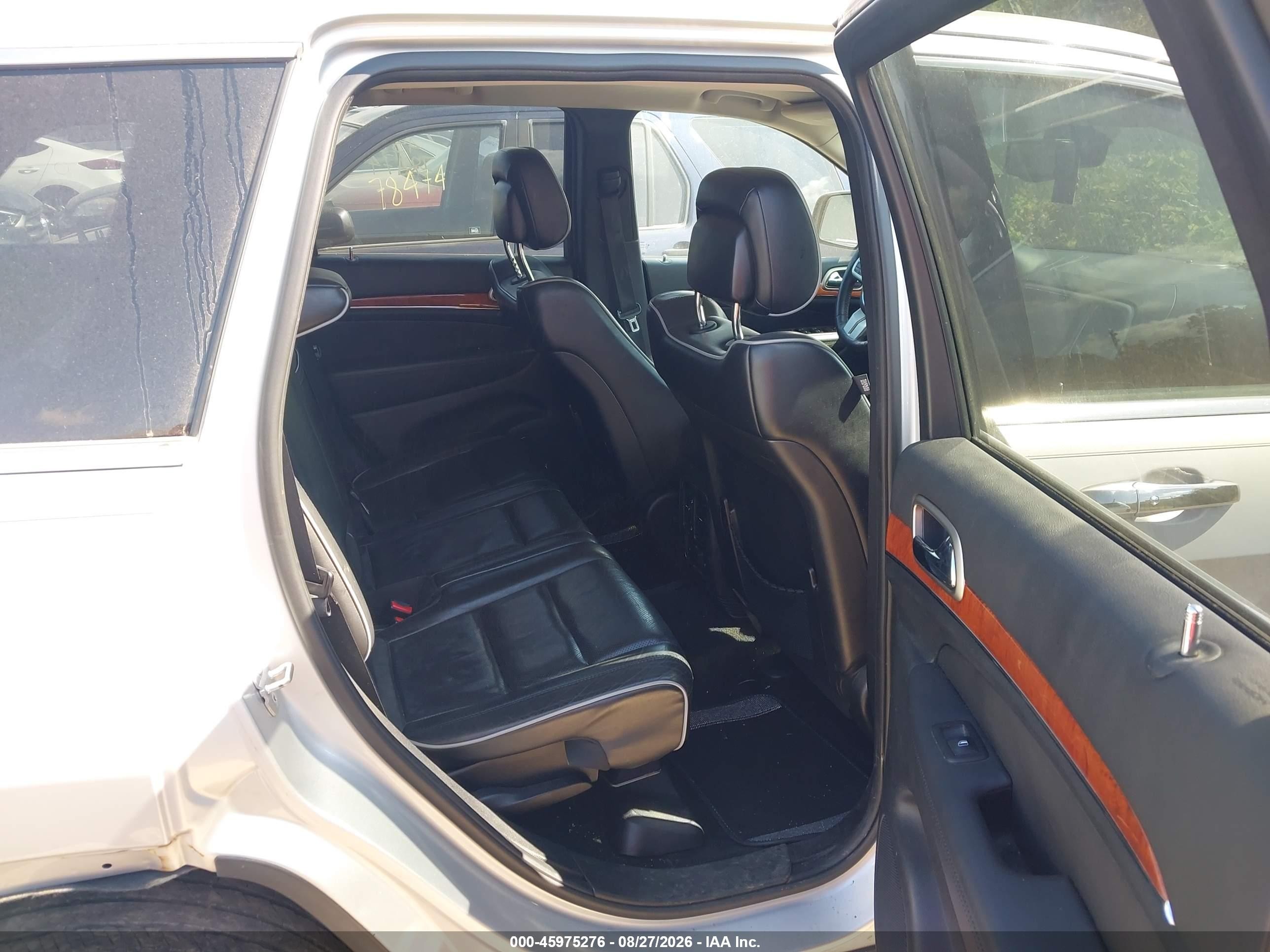 2013 Jeep Grand Cherokee Overland Silver vin: 1C4RJECG1DC621438